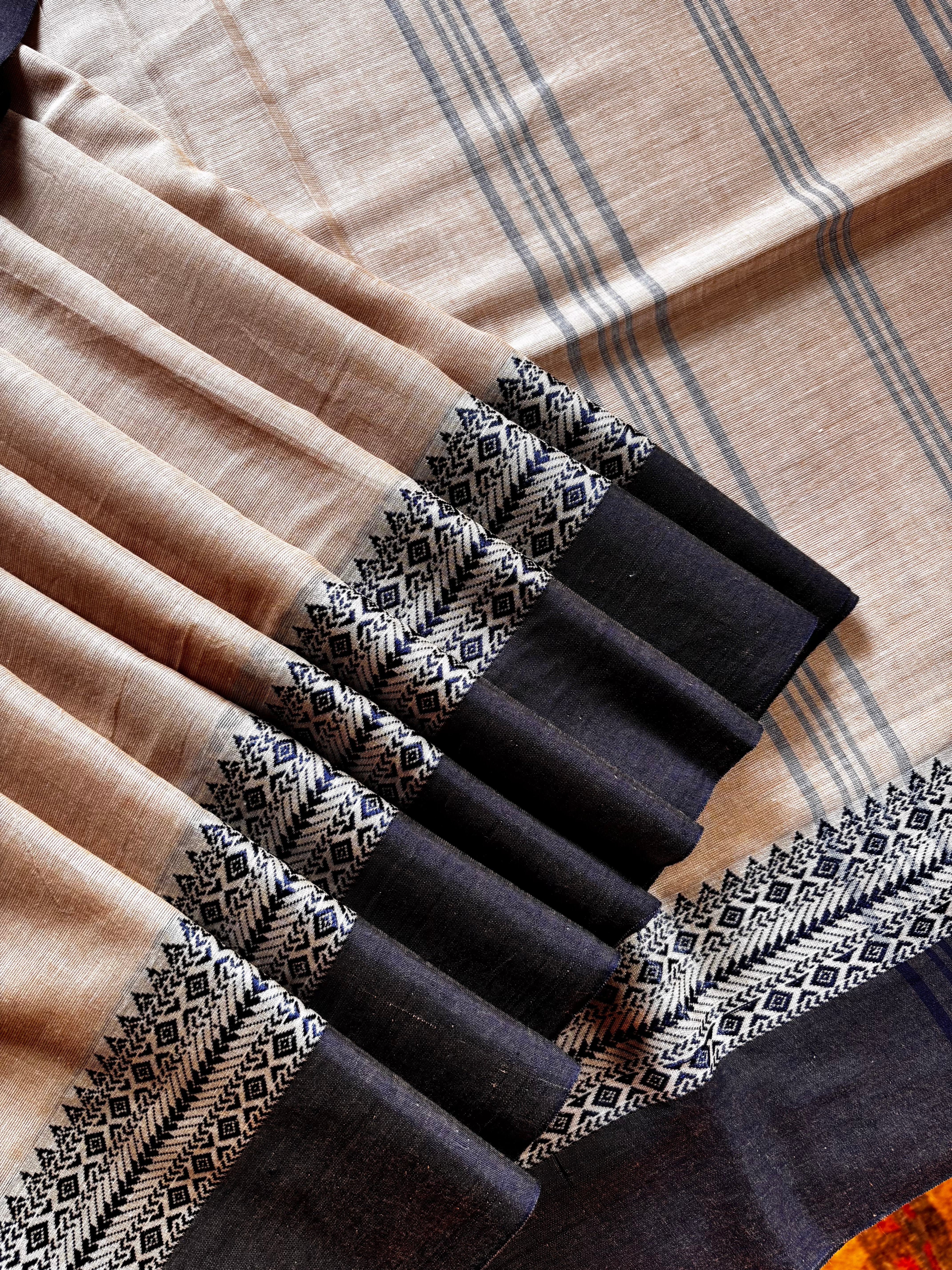 Handwoven Beige Black Phulia Cotton Saree