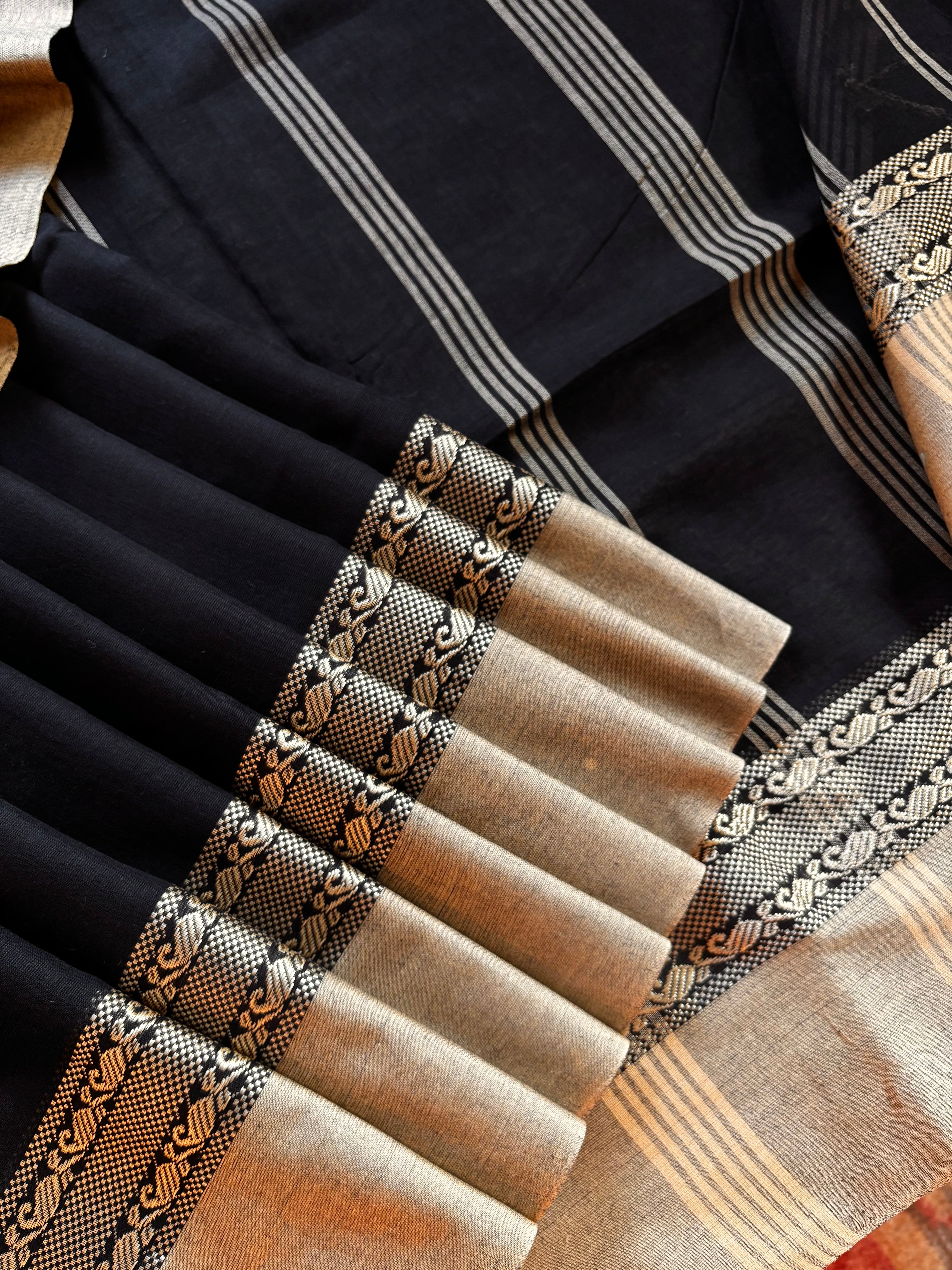 Handwoven Black Beige Phulia Cotton Saree
