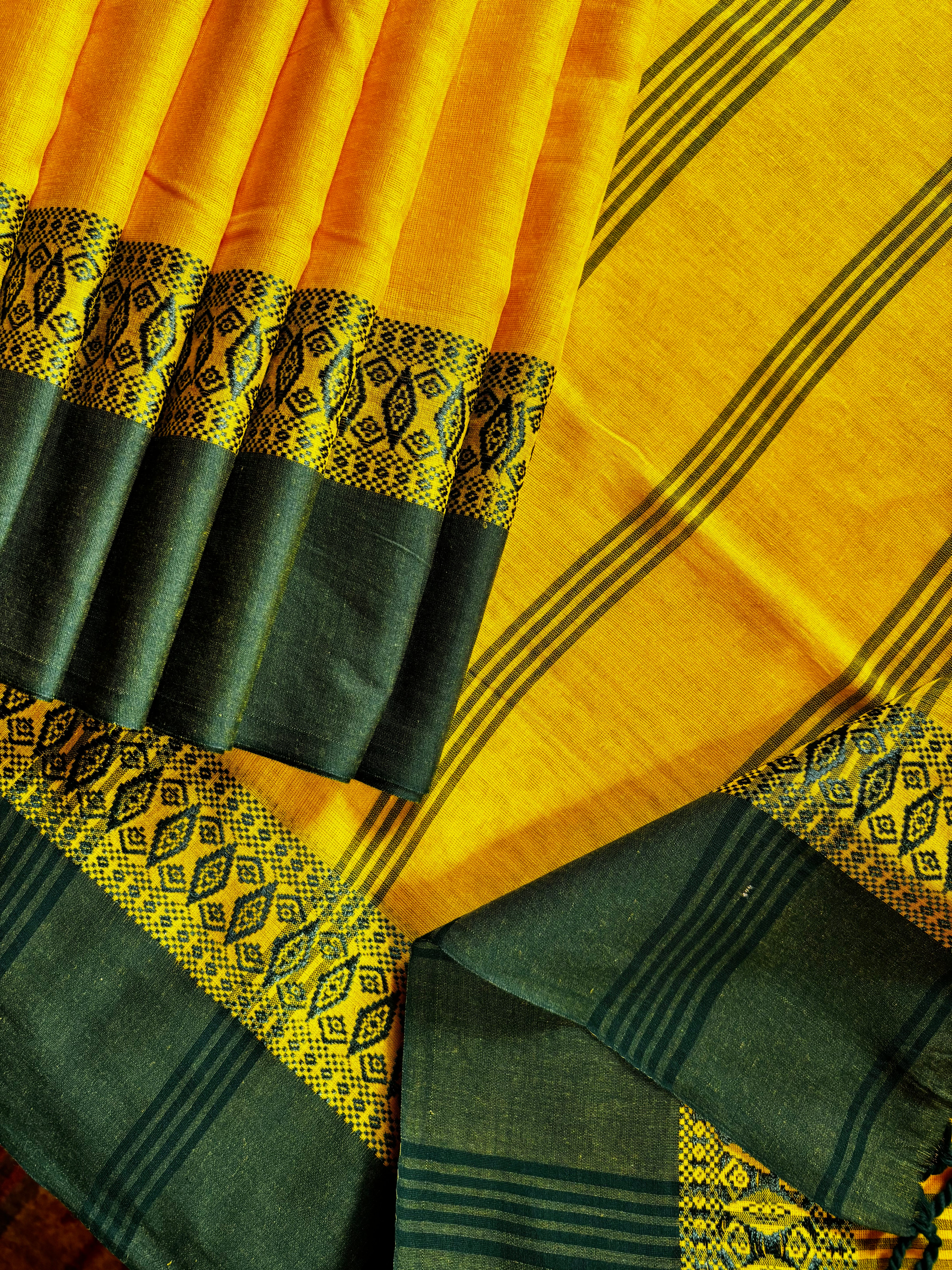 Handwoven Yellow Green Phulia Cotton Saree