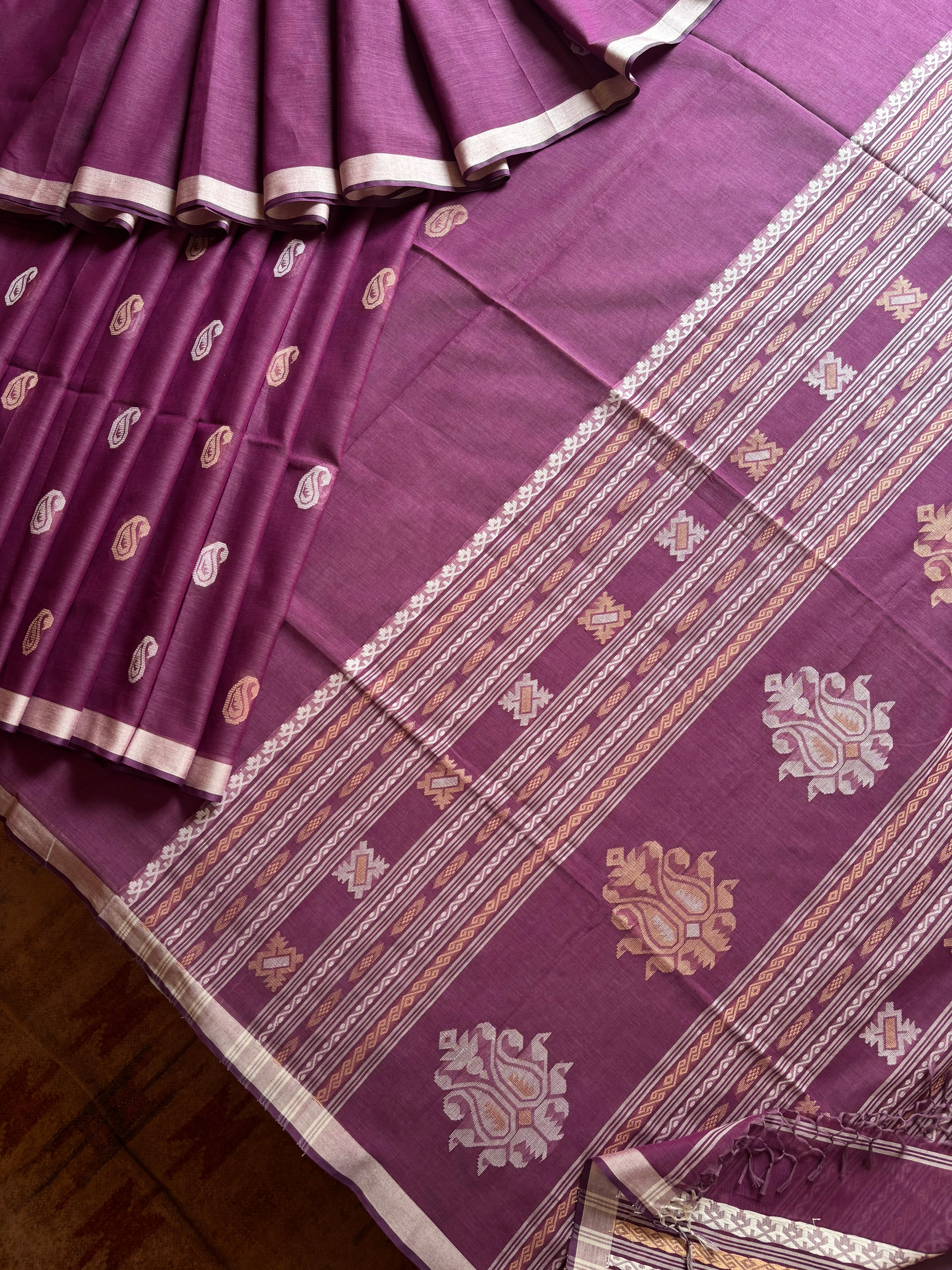 Handwoven Onion Pink Colour Cotton Jamdani Saree