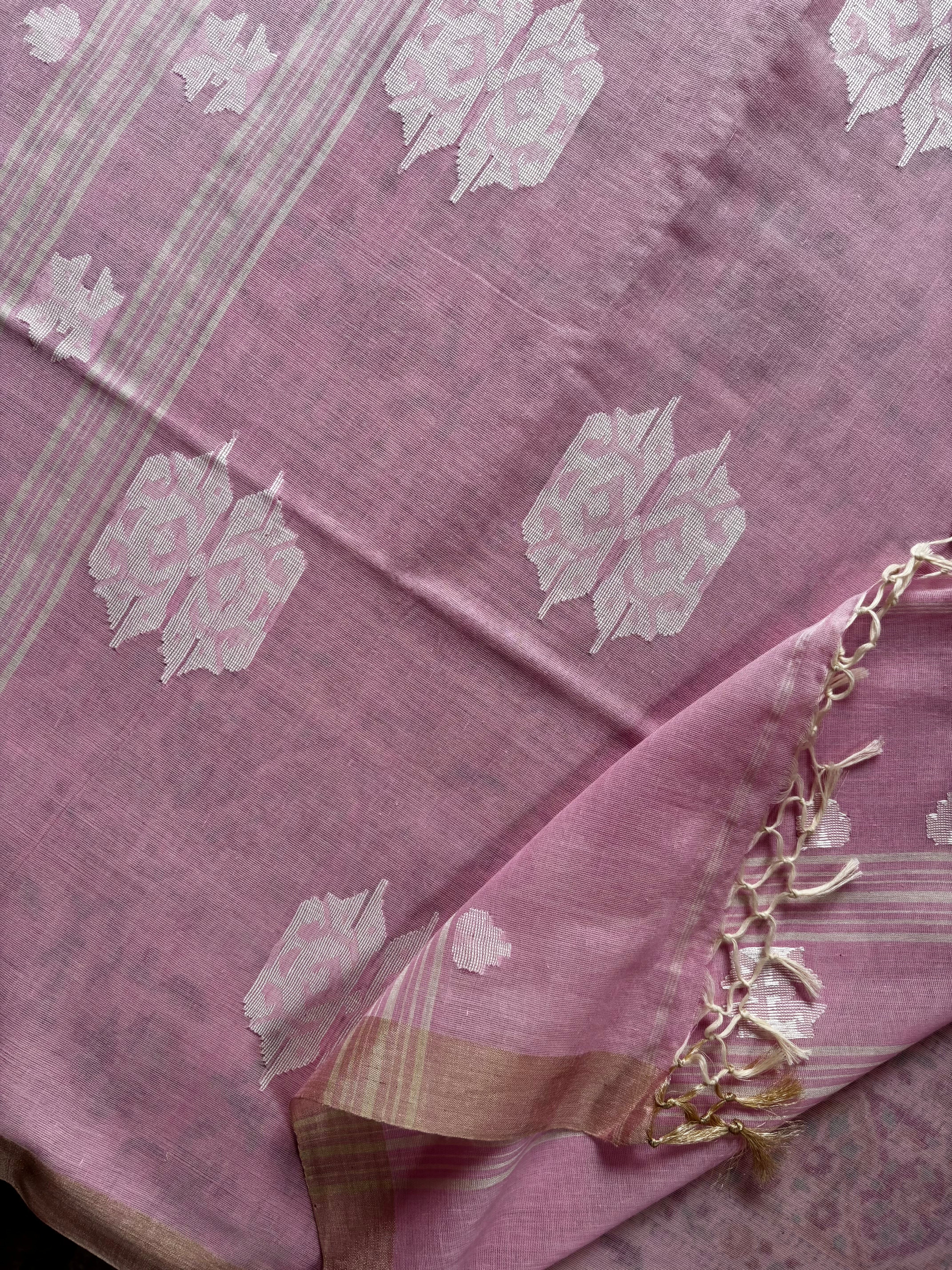 Handwoven Baby Pink Colour Cotton Jamdani Saree