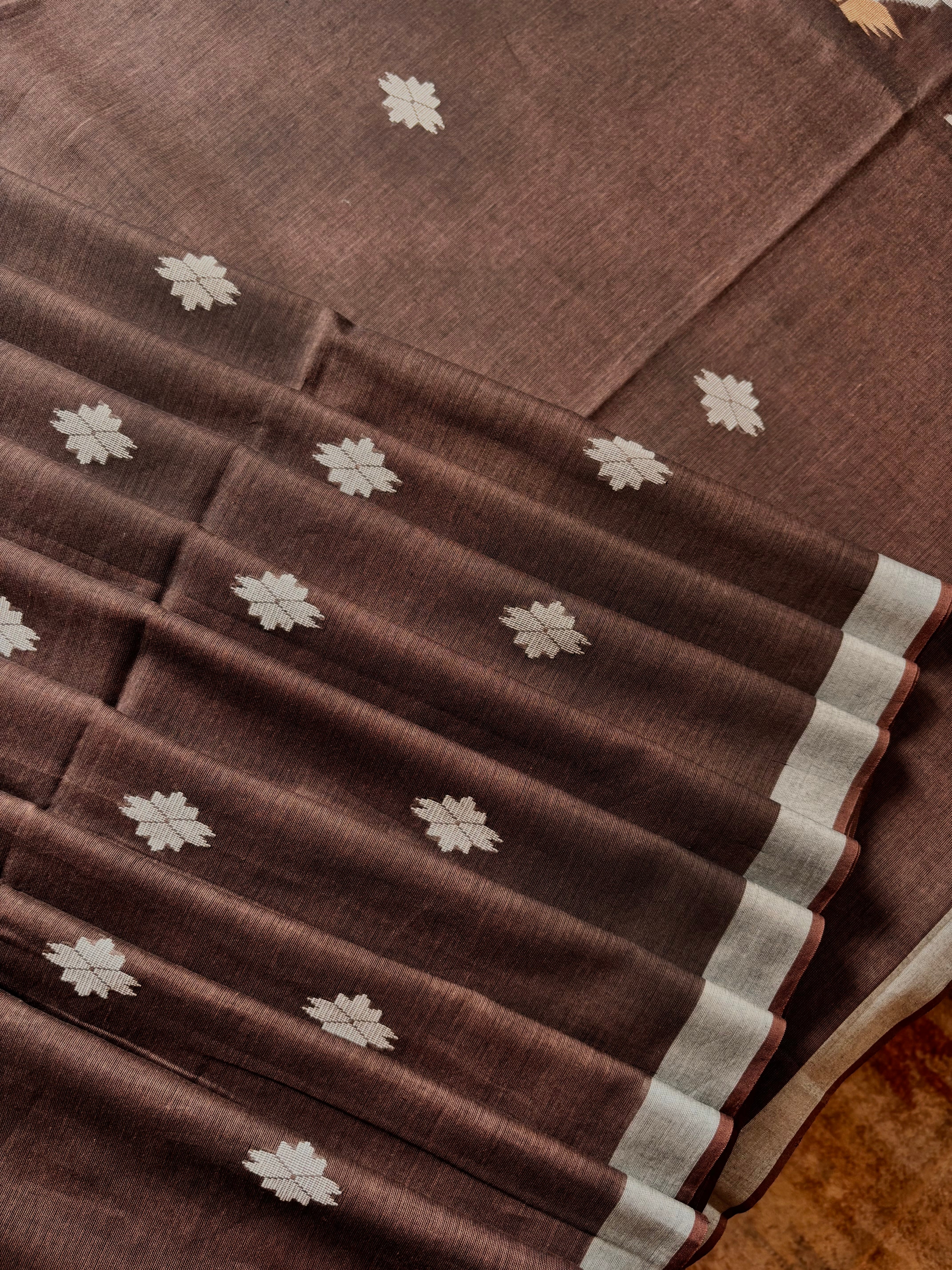Handwoven Brown Colour Cotton Jamdani Saree