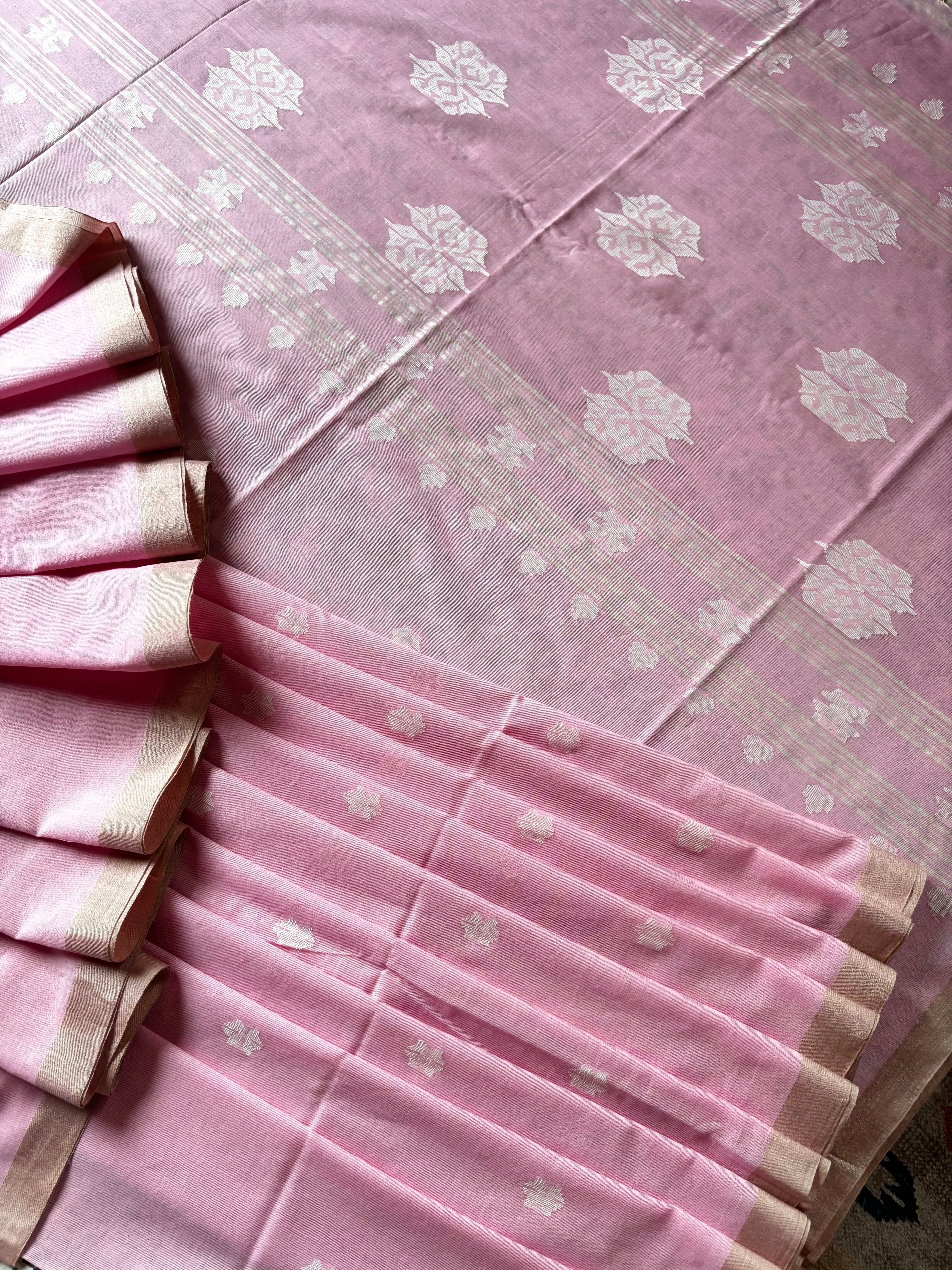 Handwoven Baby Pink Colour Cotton Jamdani Saree