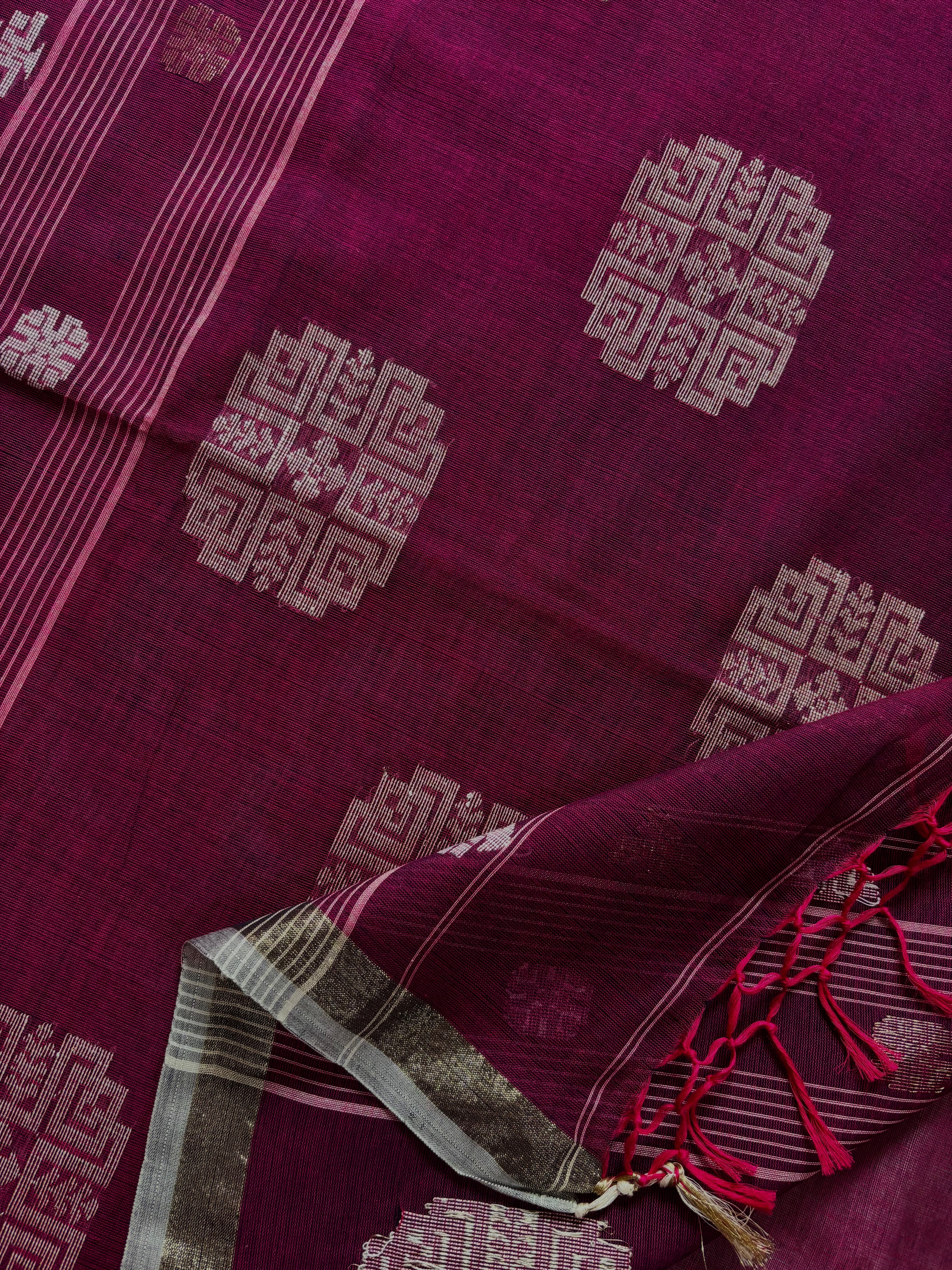 Handwoven Purple Colour Cotton Jamdani Saree
