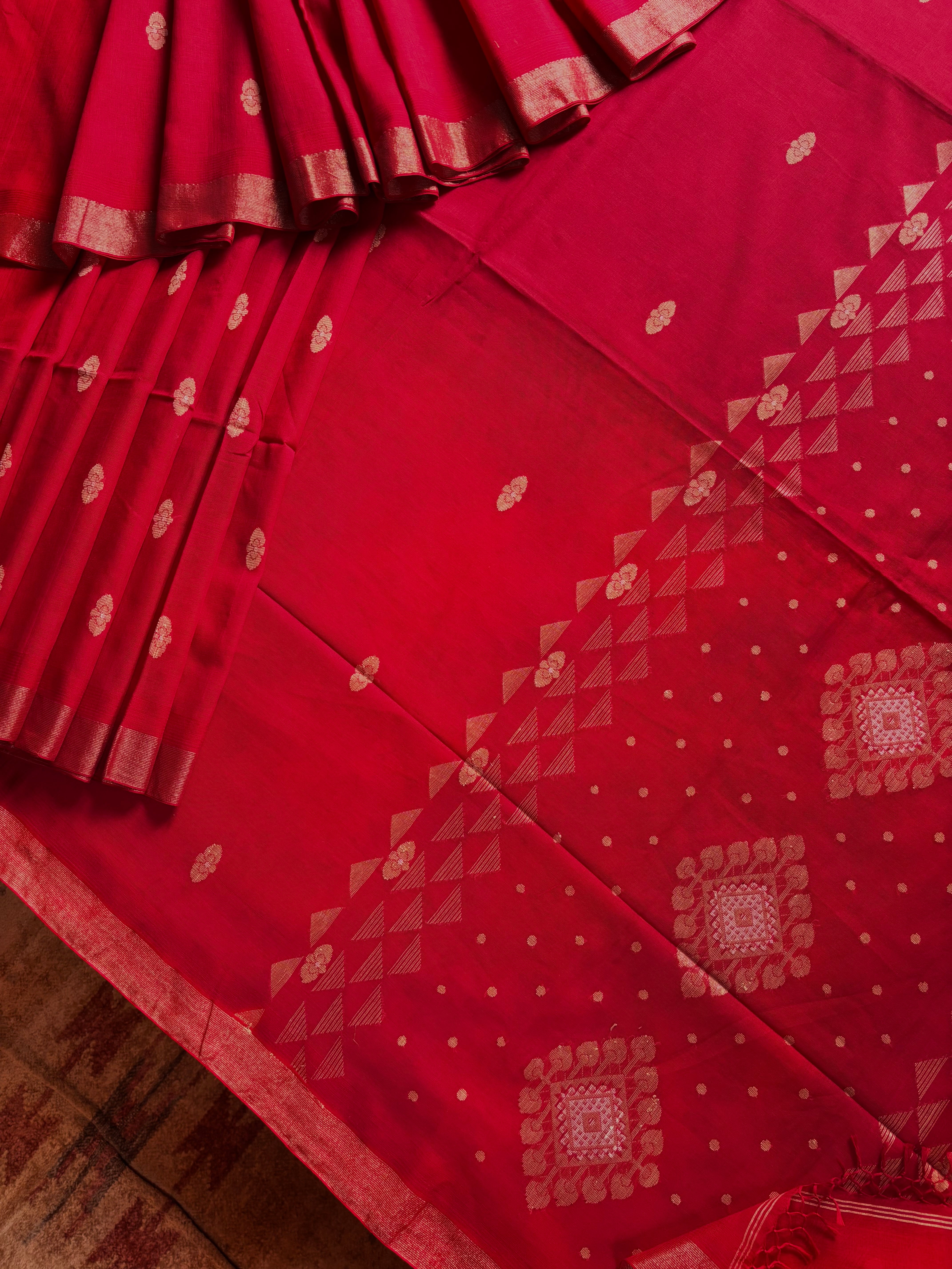 Handwoven Red Colour Cotton Jamdani Saree