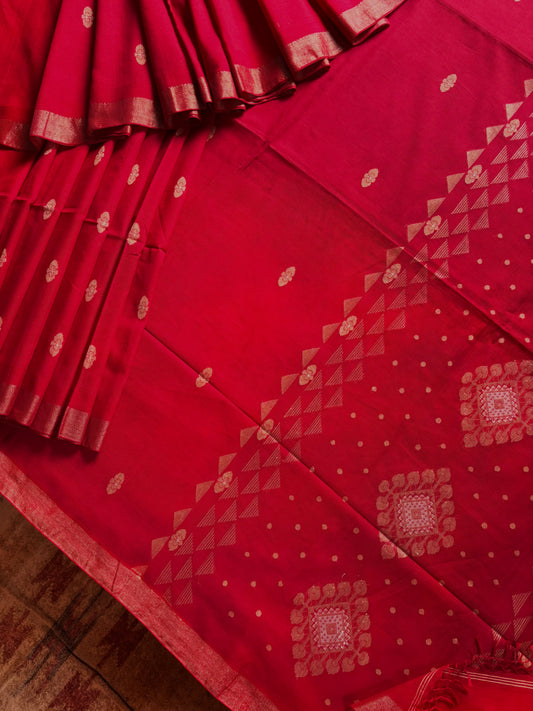 Handwoven Red Colour Cotton Jamdani Saree