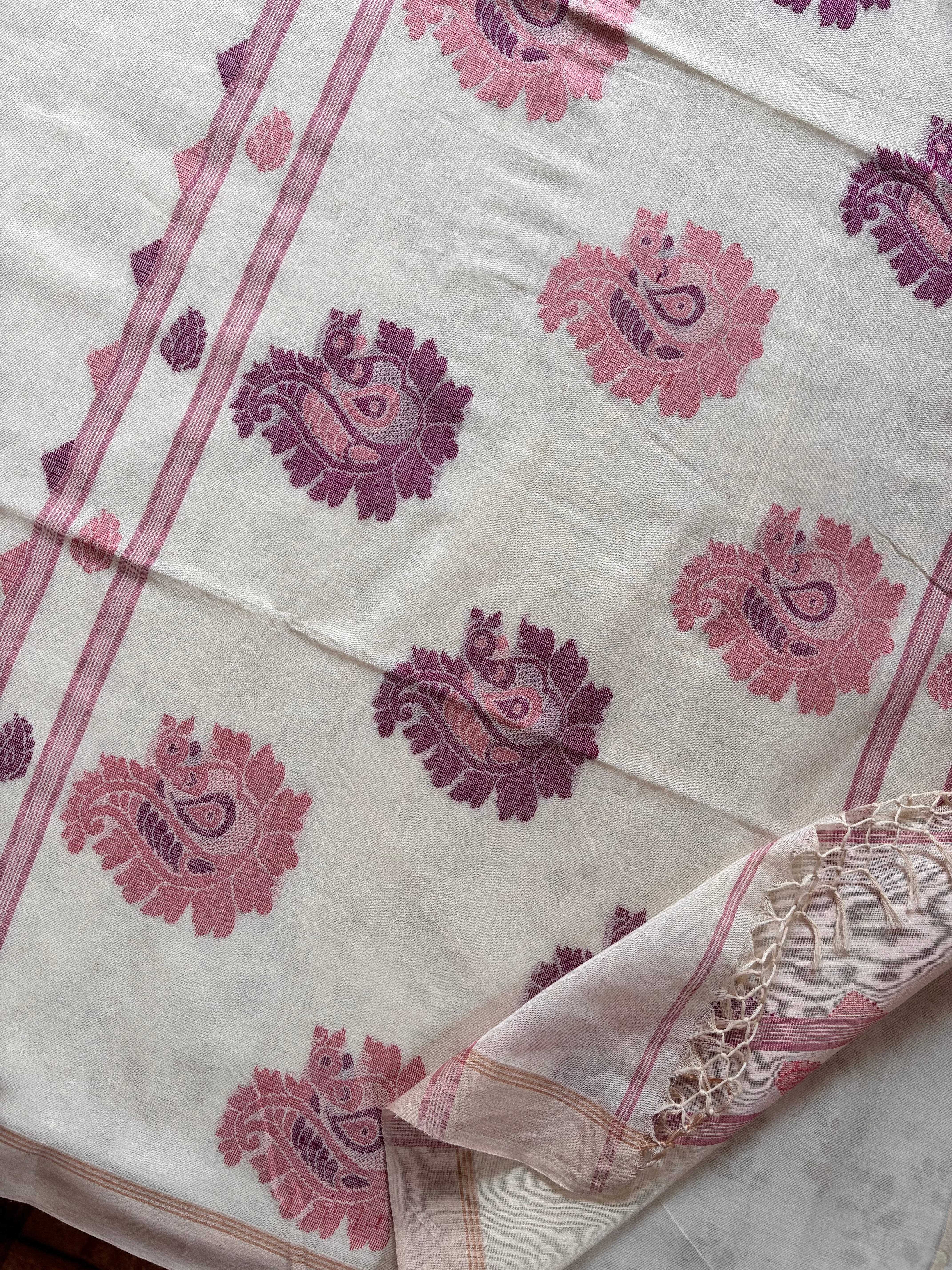Handwoven Cream Colour Cotton Jamdani Saree