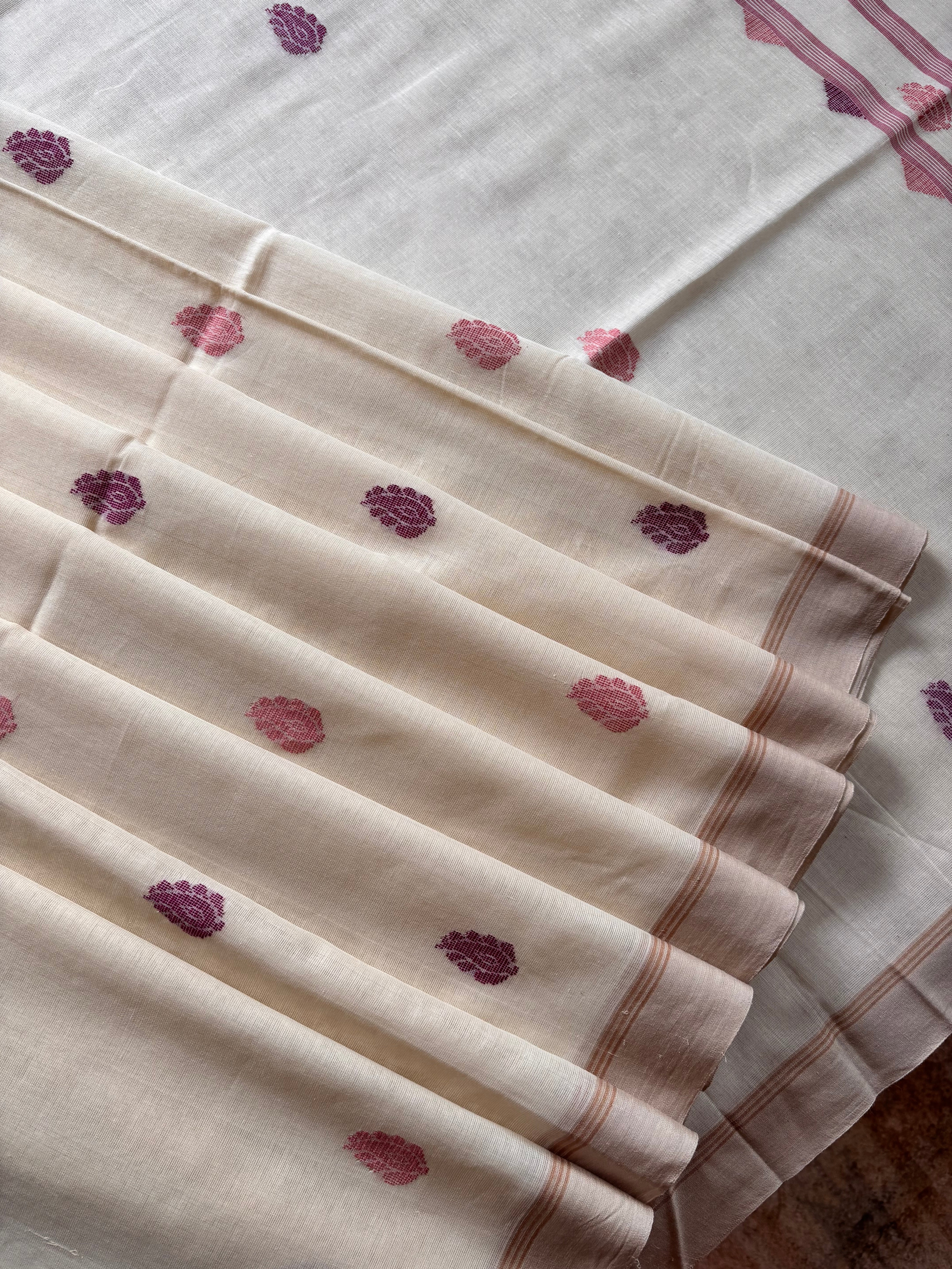 Handwoven Cream Colour Cotton Jamdani Saree