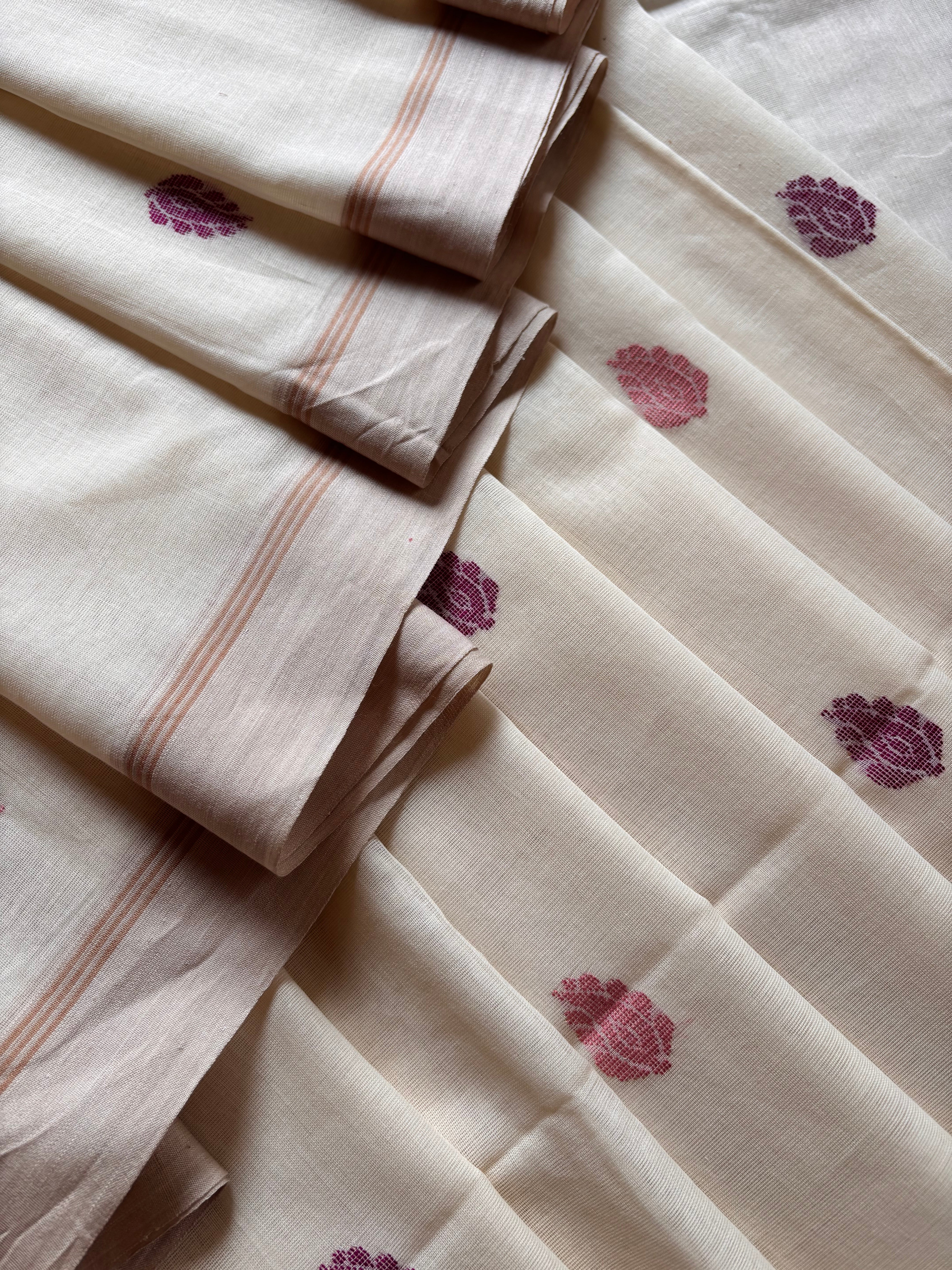 Handwoven Cream Colour Cotton Jamdani Saree