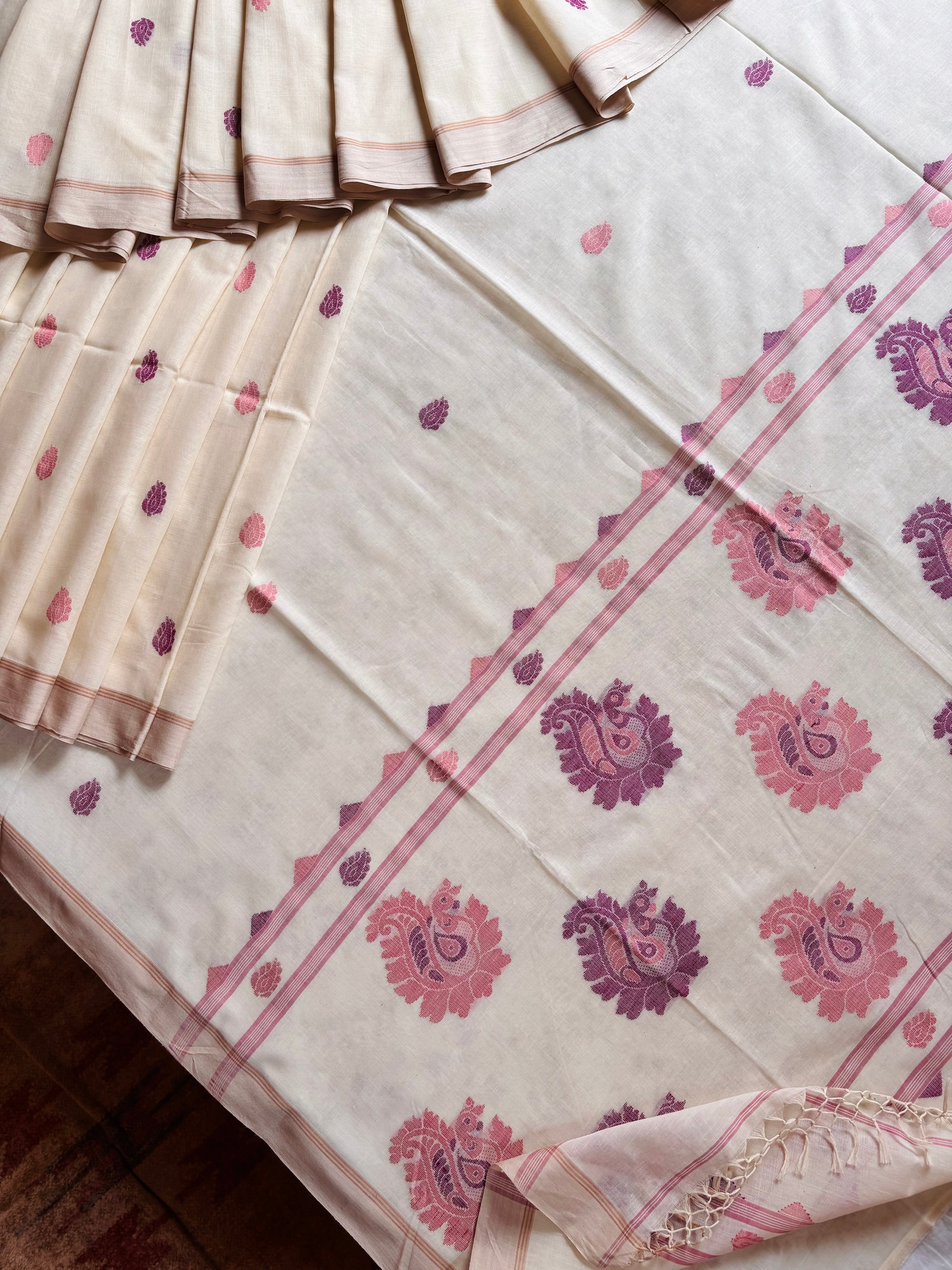 Handwoven Cream Colour Cotton Jamdani Saree