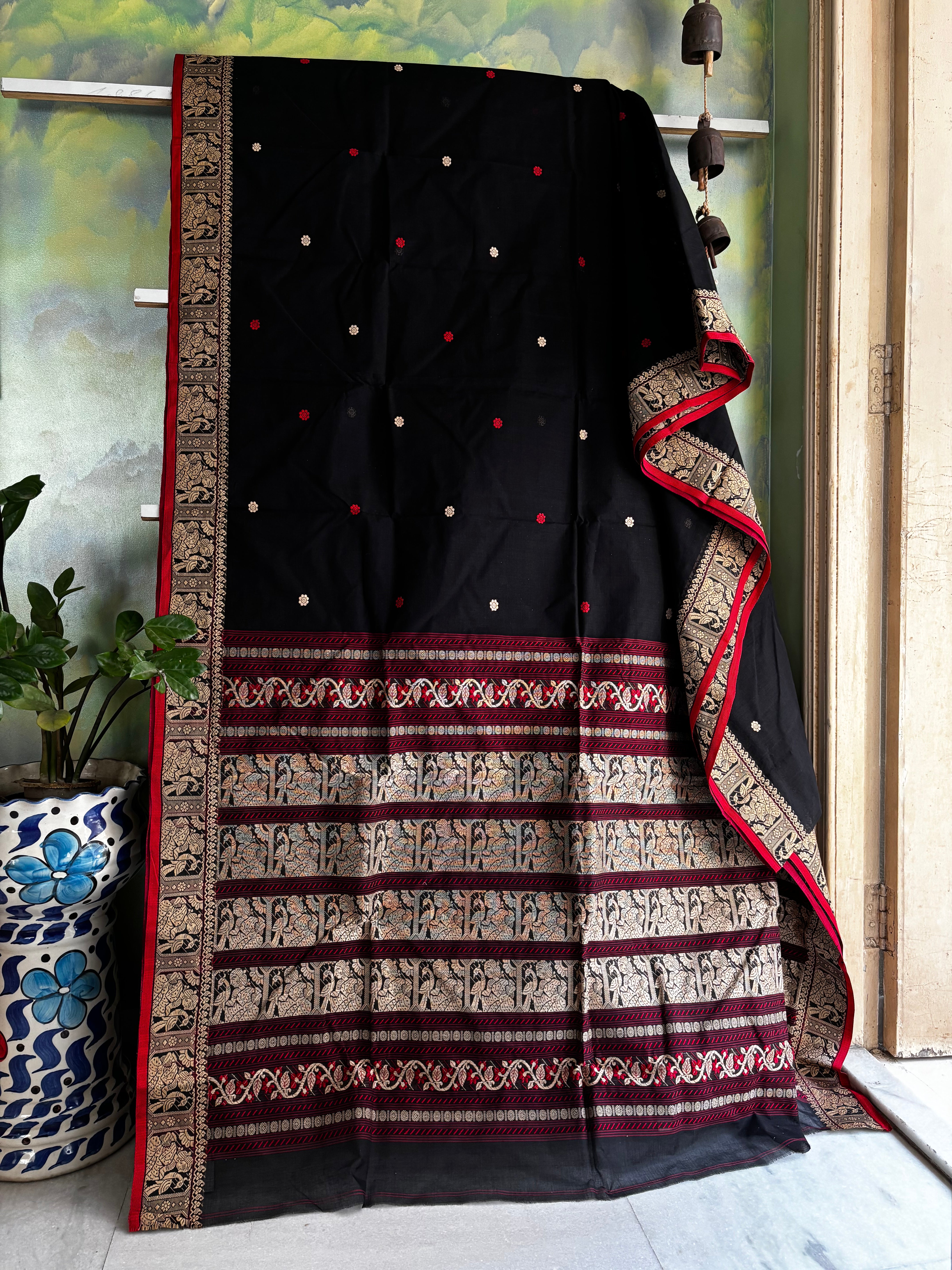 Handwoven Black Colour Cotton Baluchari Saree