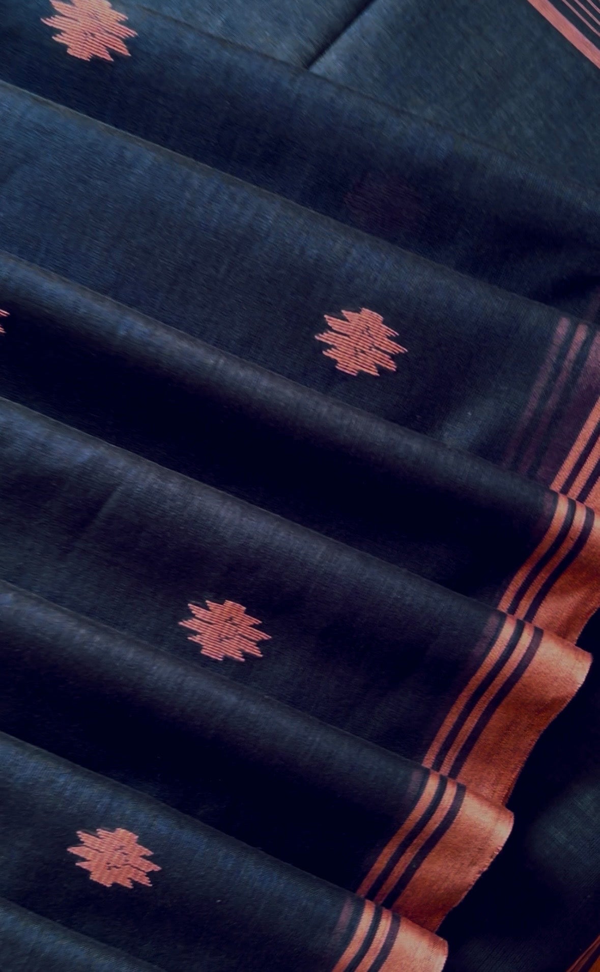 Handwoven Blue Black Colour Cotton Jamdani Saree