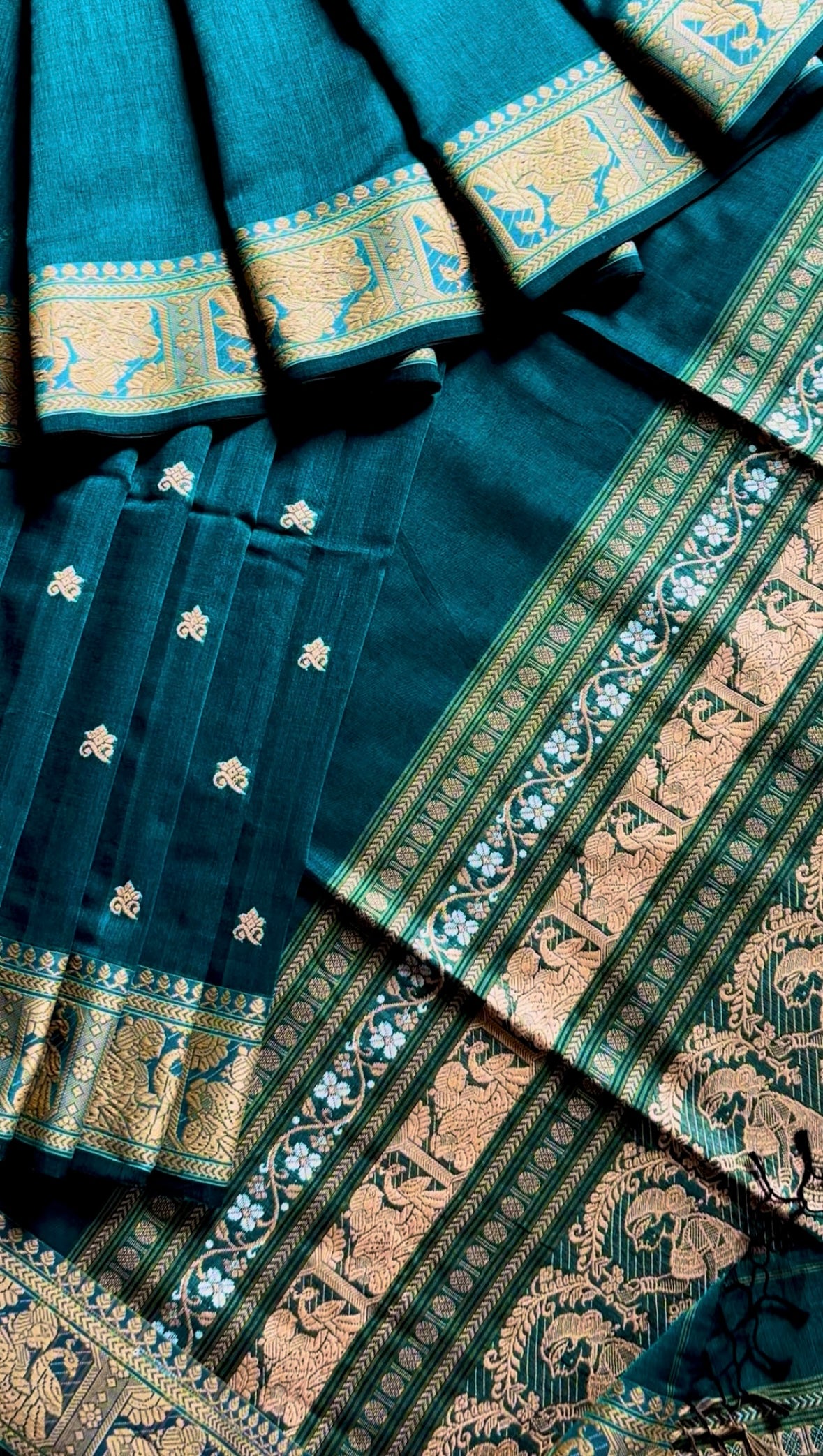 Handwoven Turquiose Blue Baluchari Cotton Saree