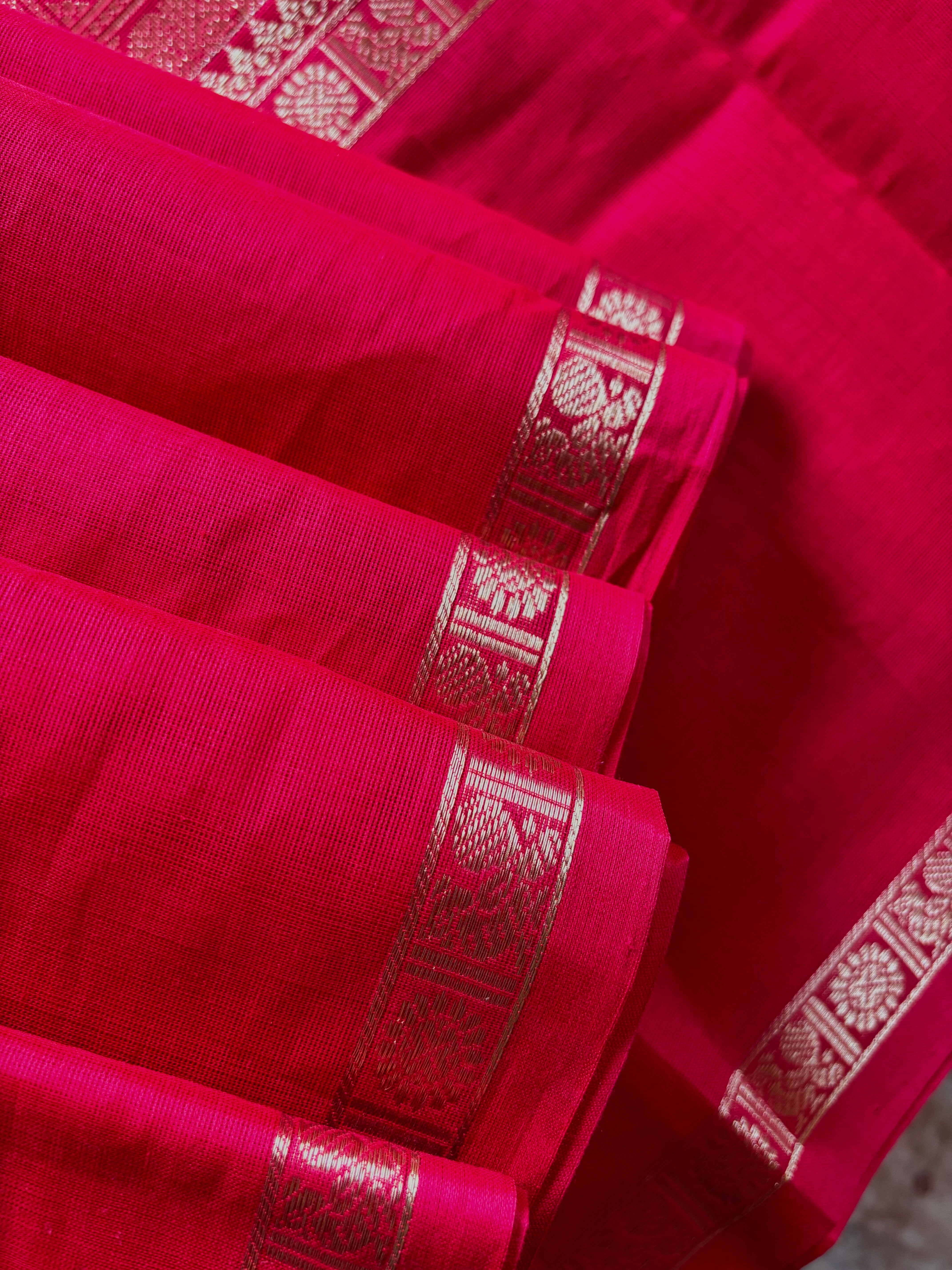 Handwoven Red Colour Kanchipuram Saree