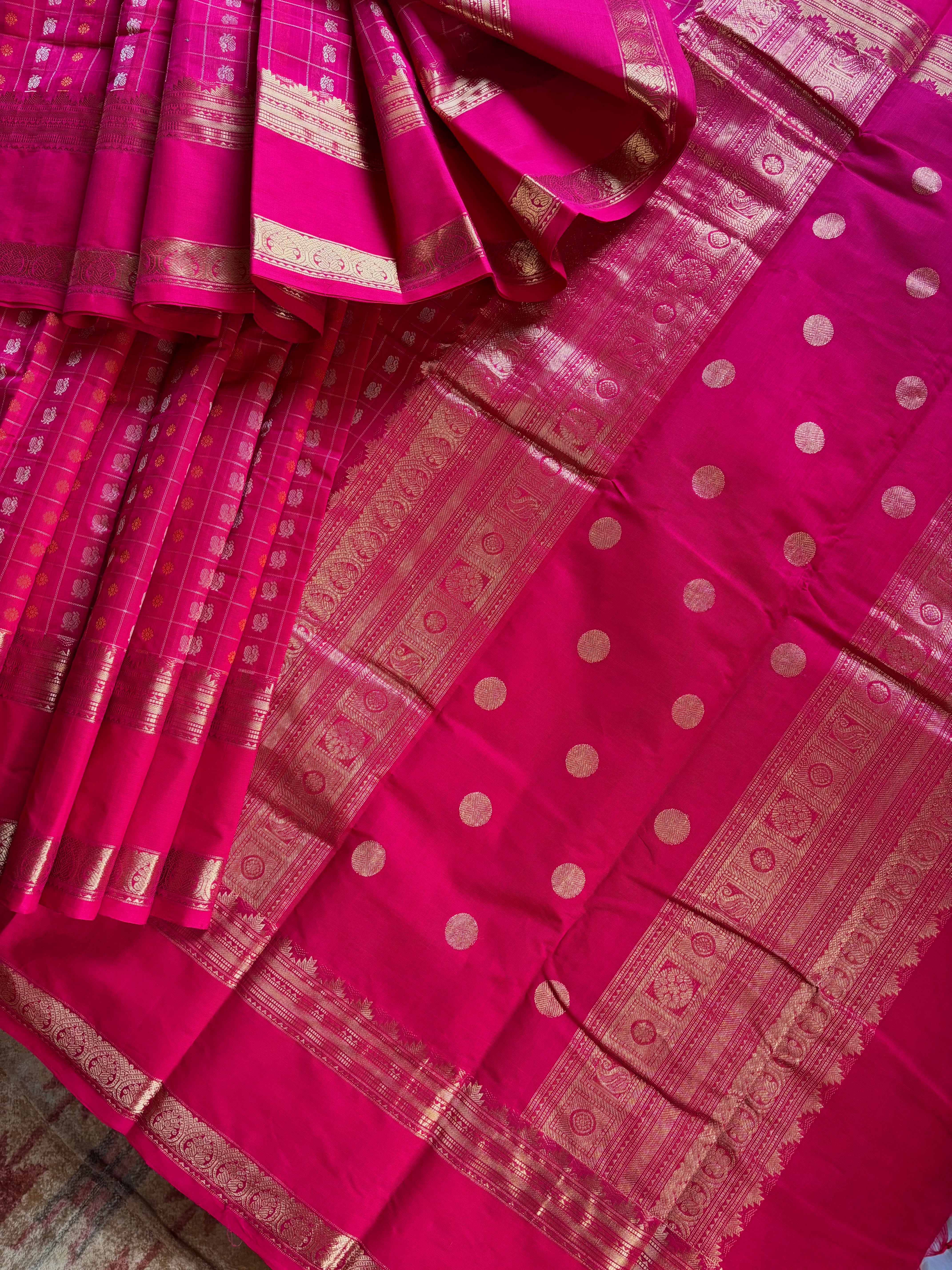 Handwoven Bright Pink Cotton Kanchipuram Saree