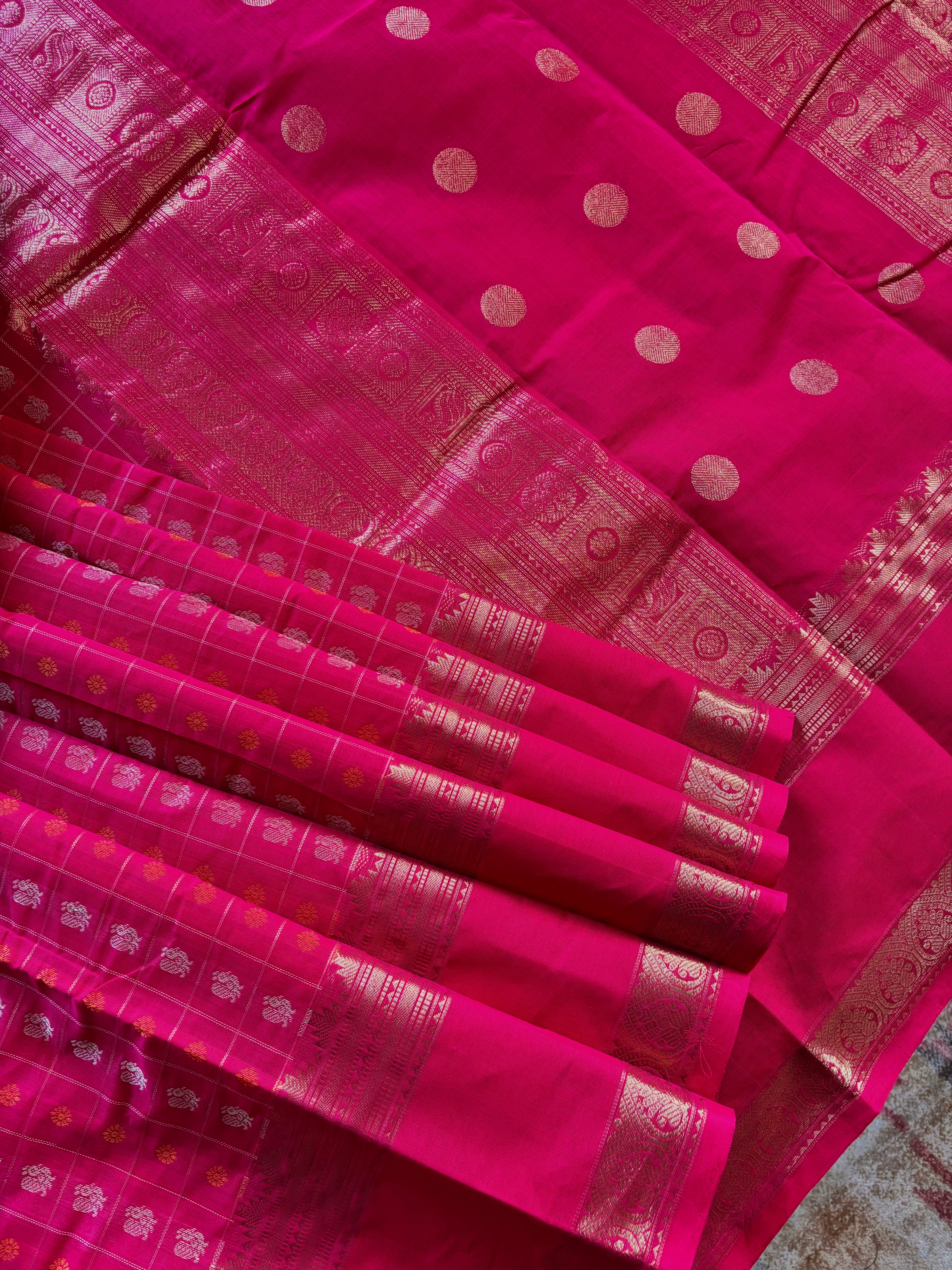 Handwoven Bright Pink Cotton Kanchipuram Saree