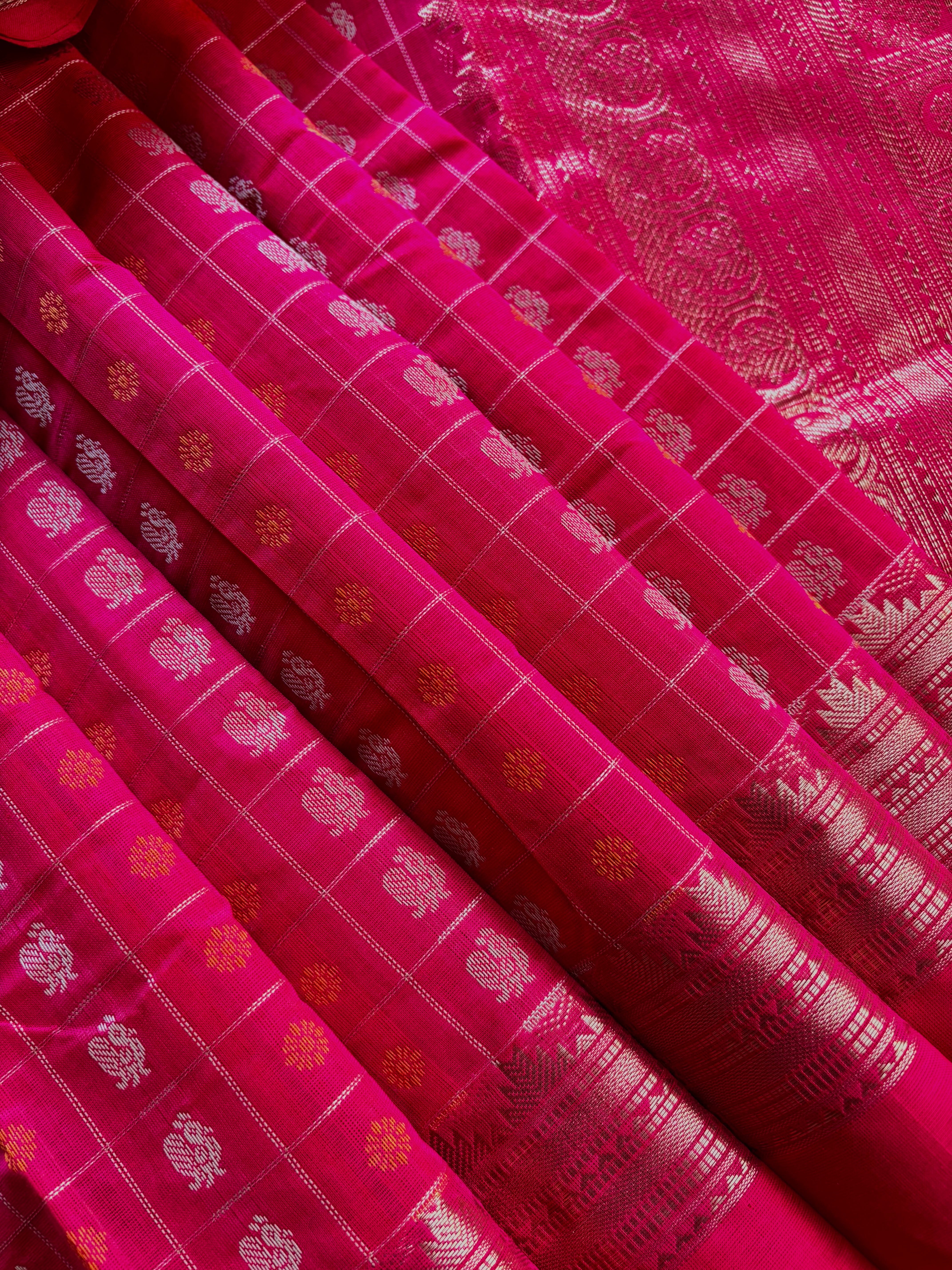 Handwoven Bright Pink Cotton Kanchipuram Saree
