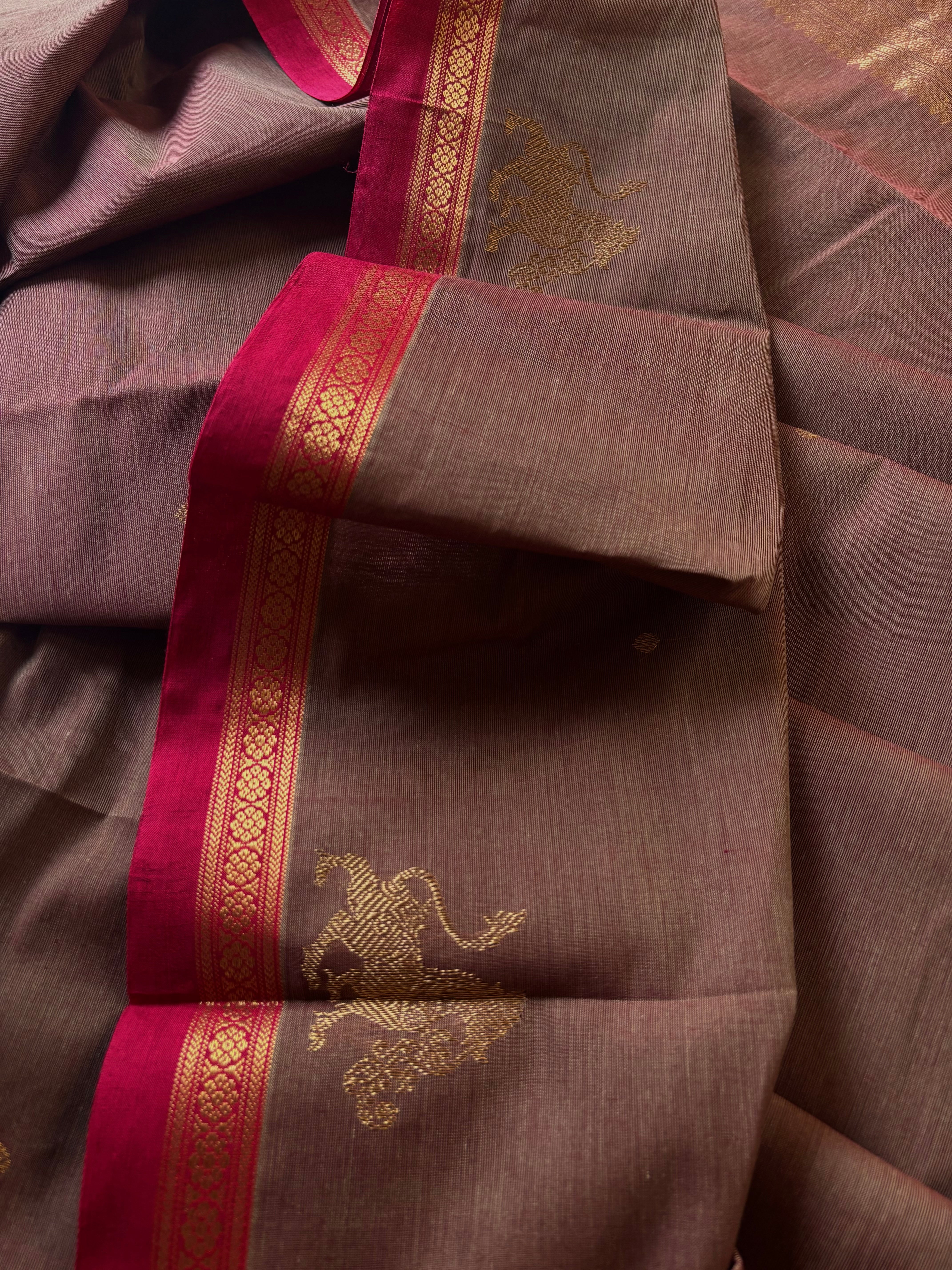 Handwoven Dual Toned Cinnamon Colour Cotton Kanchipuram Saree