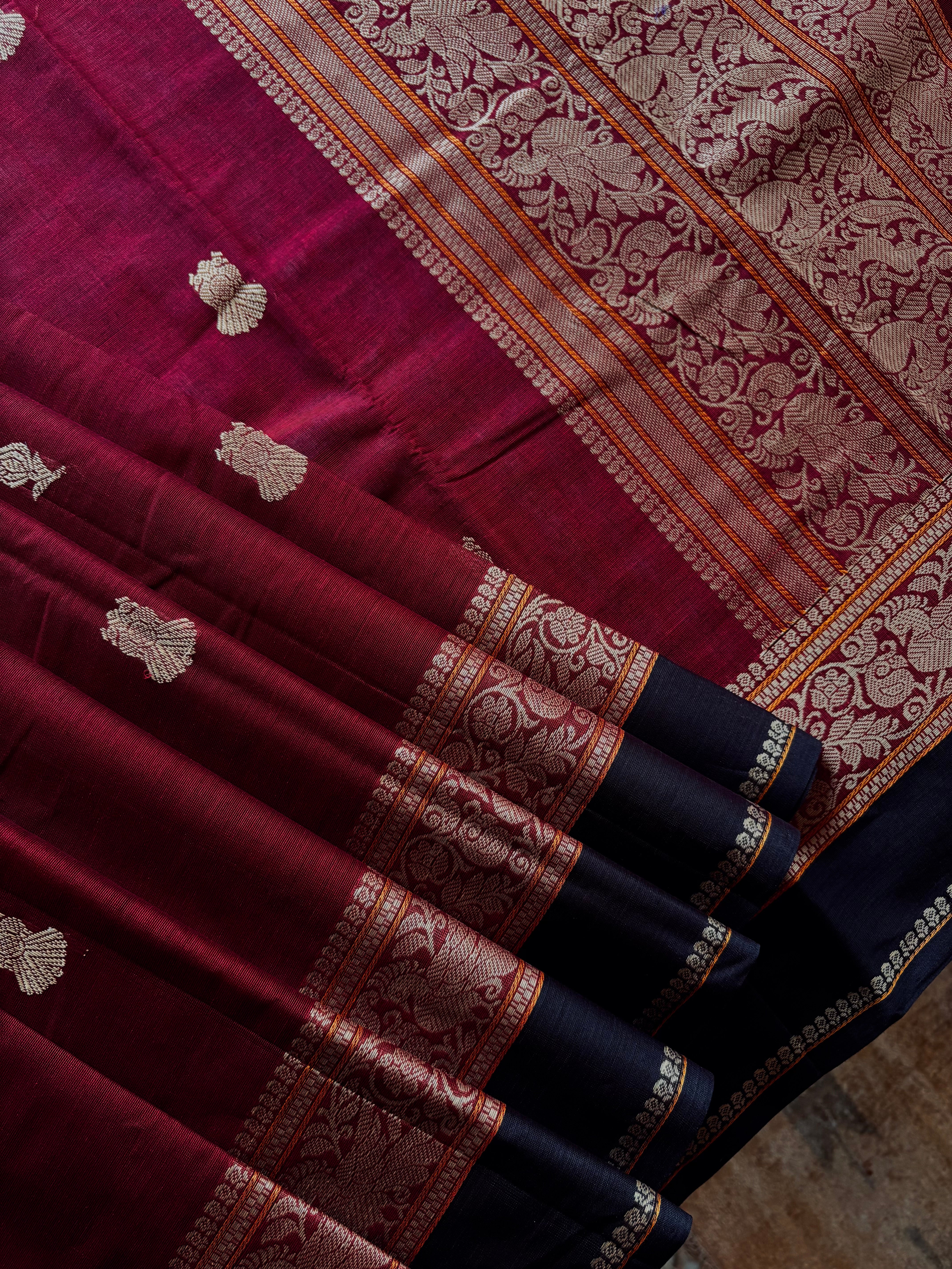 Handwoven Maroon Colour Cotton Kanchipuram Saree