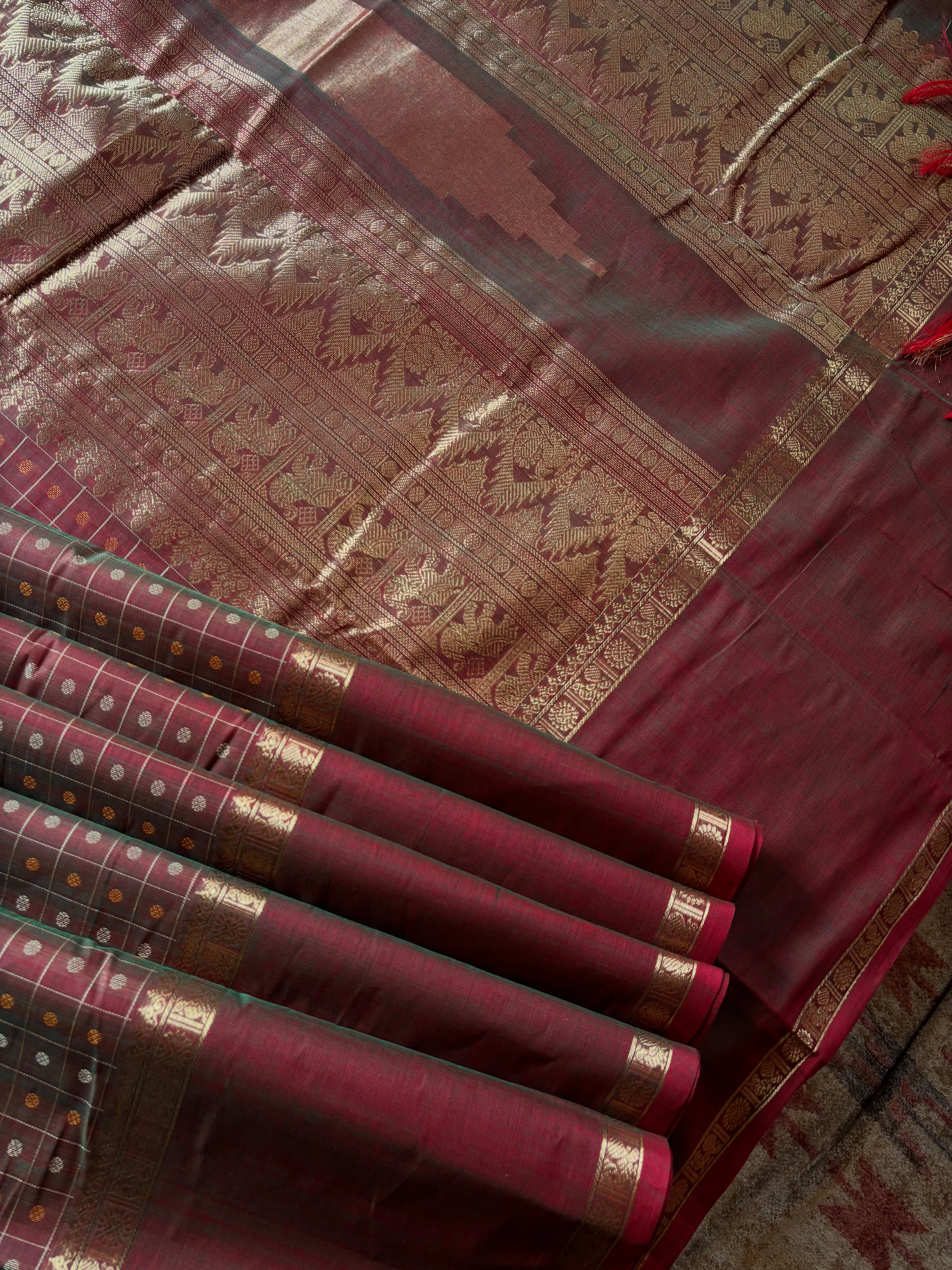 Handwoven Dual Toned Cotton Kanchipuram Saree