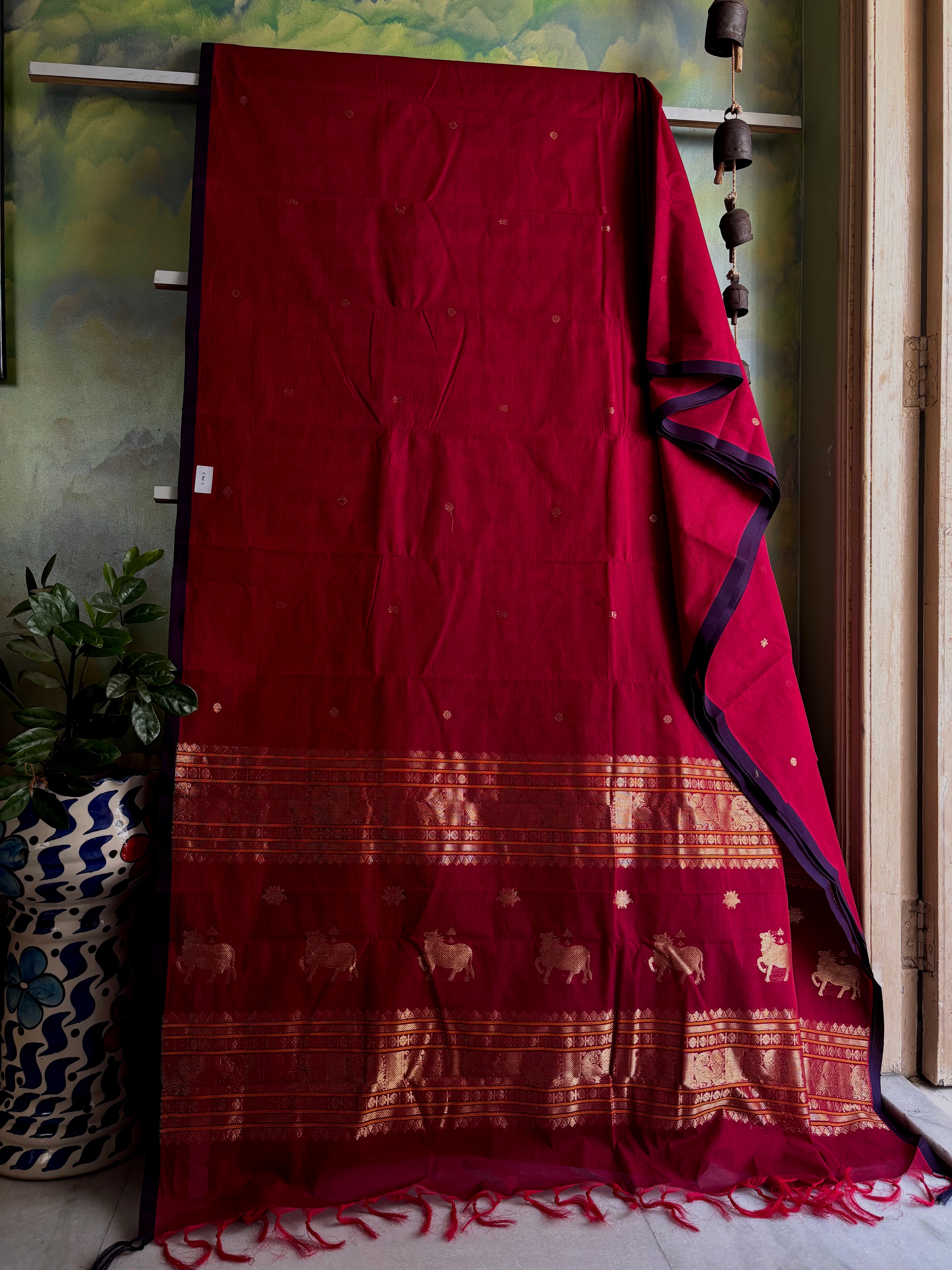 Handwoven Maroon Colour Cotton Kanchipuram Saree