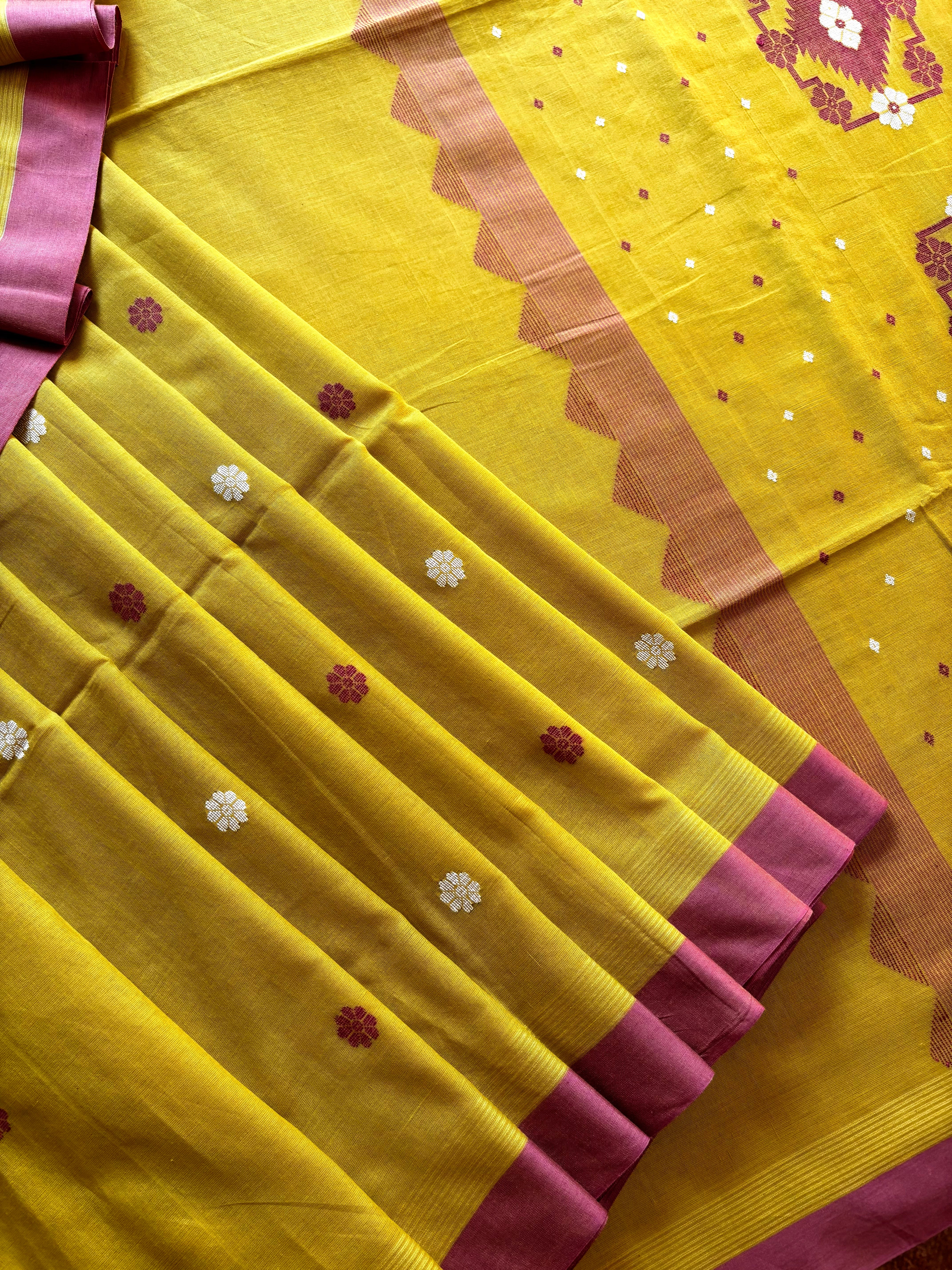 Handwoven Greenish Yellow Cotton Jamdani Saree