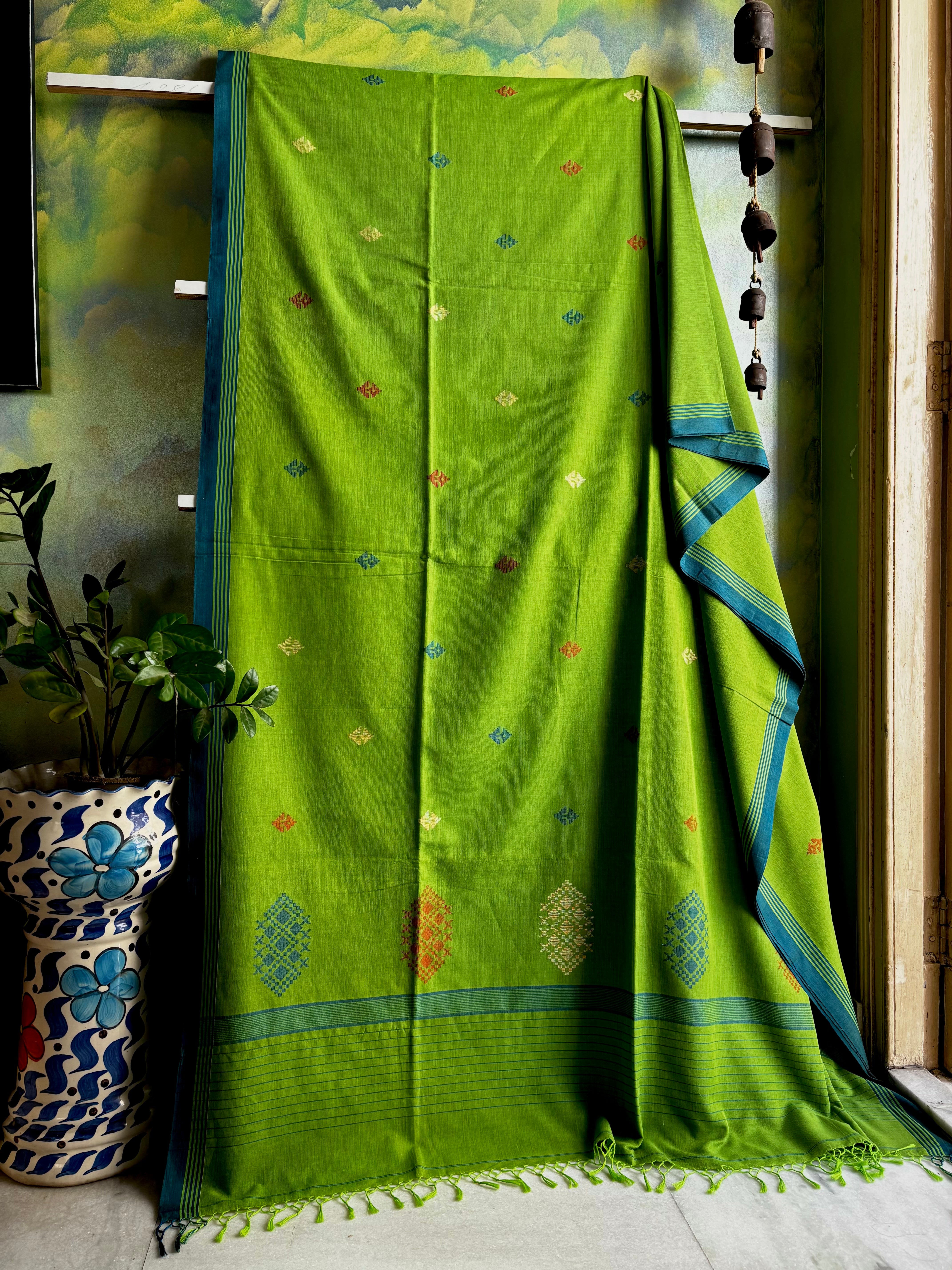 Handwoven Green Cotton Jamdani Saree