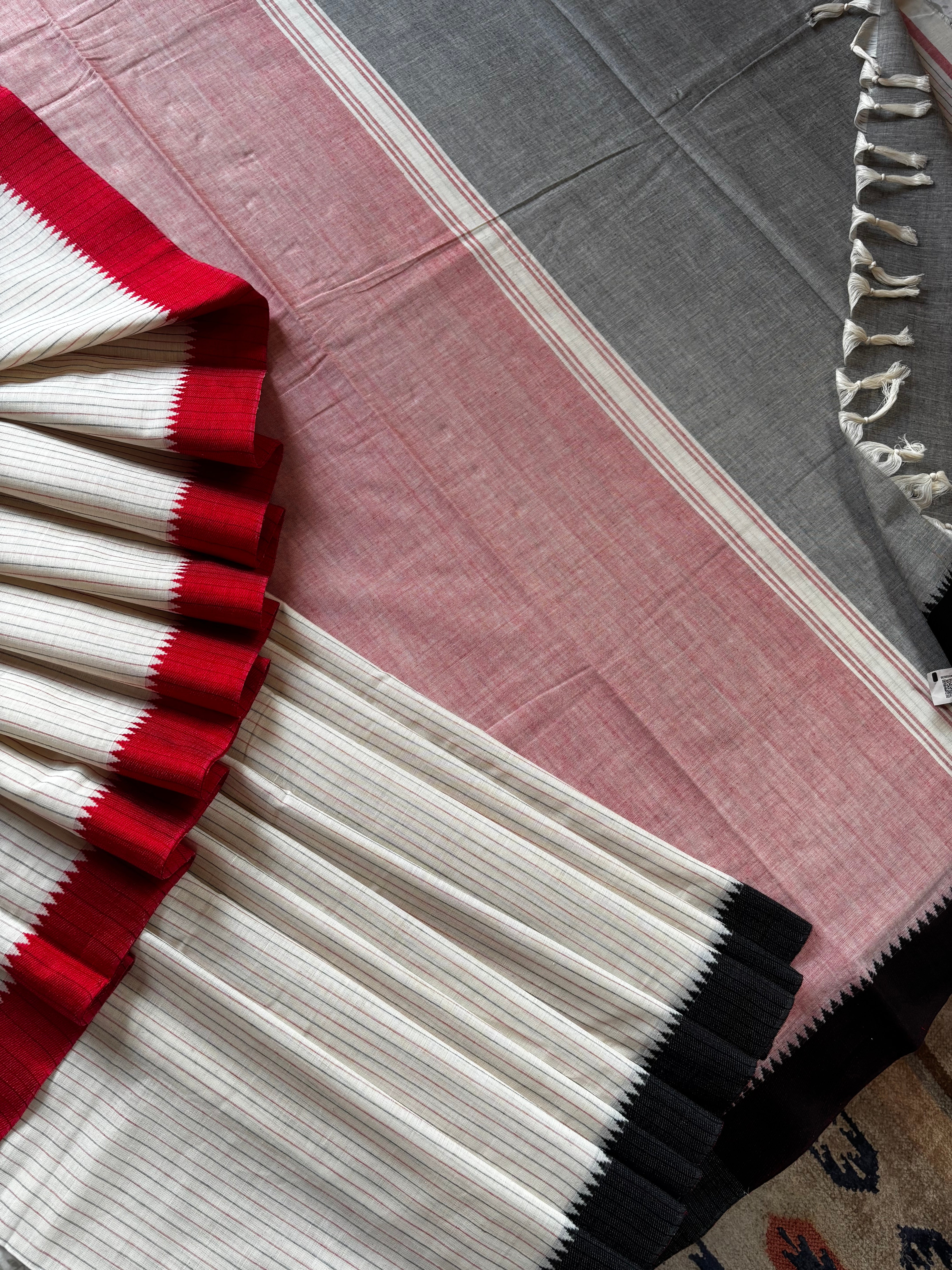 Handwoven White Colour Striped Pure Cotton Begampuri Saree