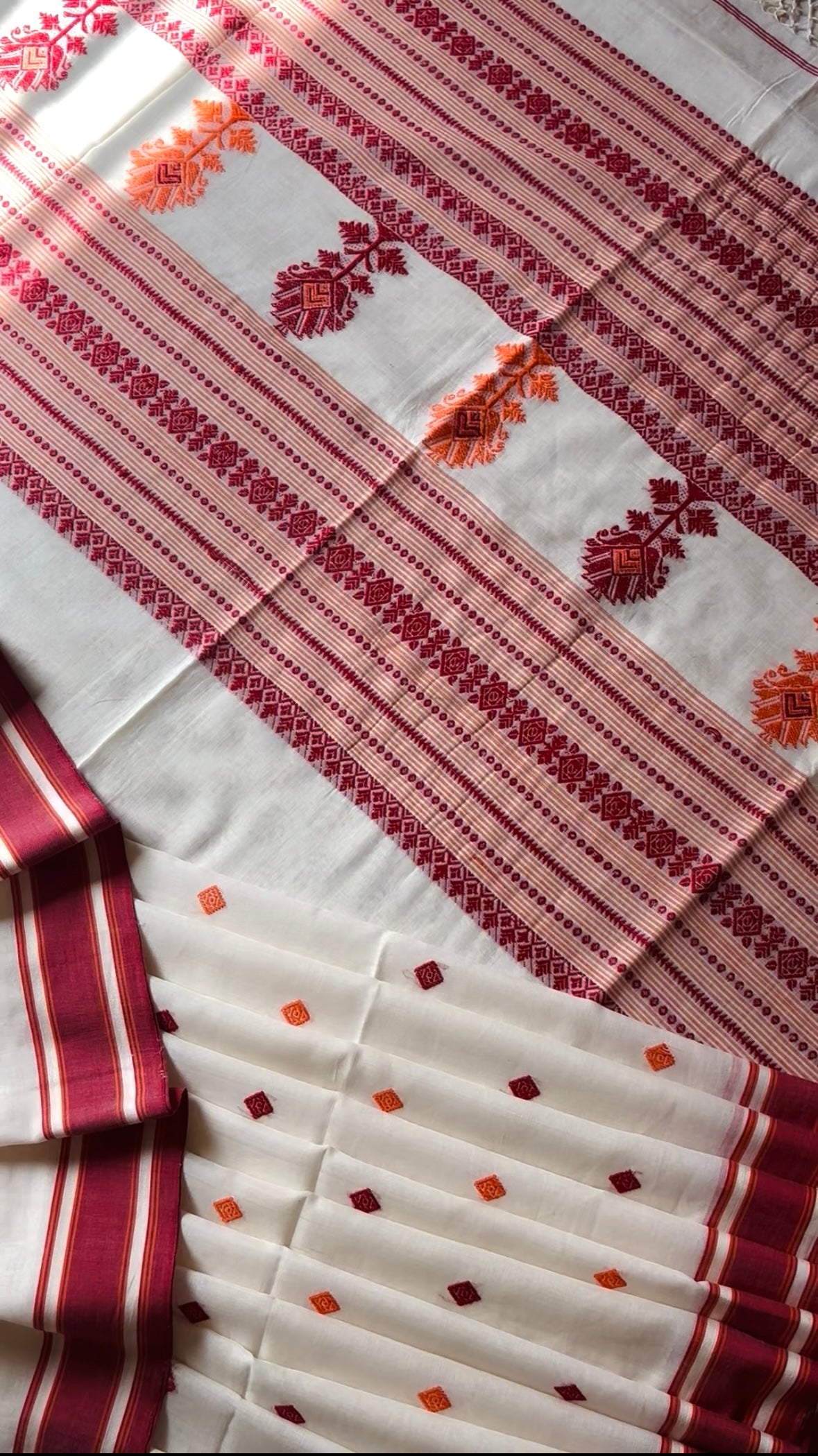 Handwoven Offwhite Red Phulia Cotton Saree