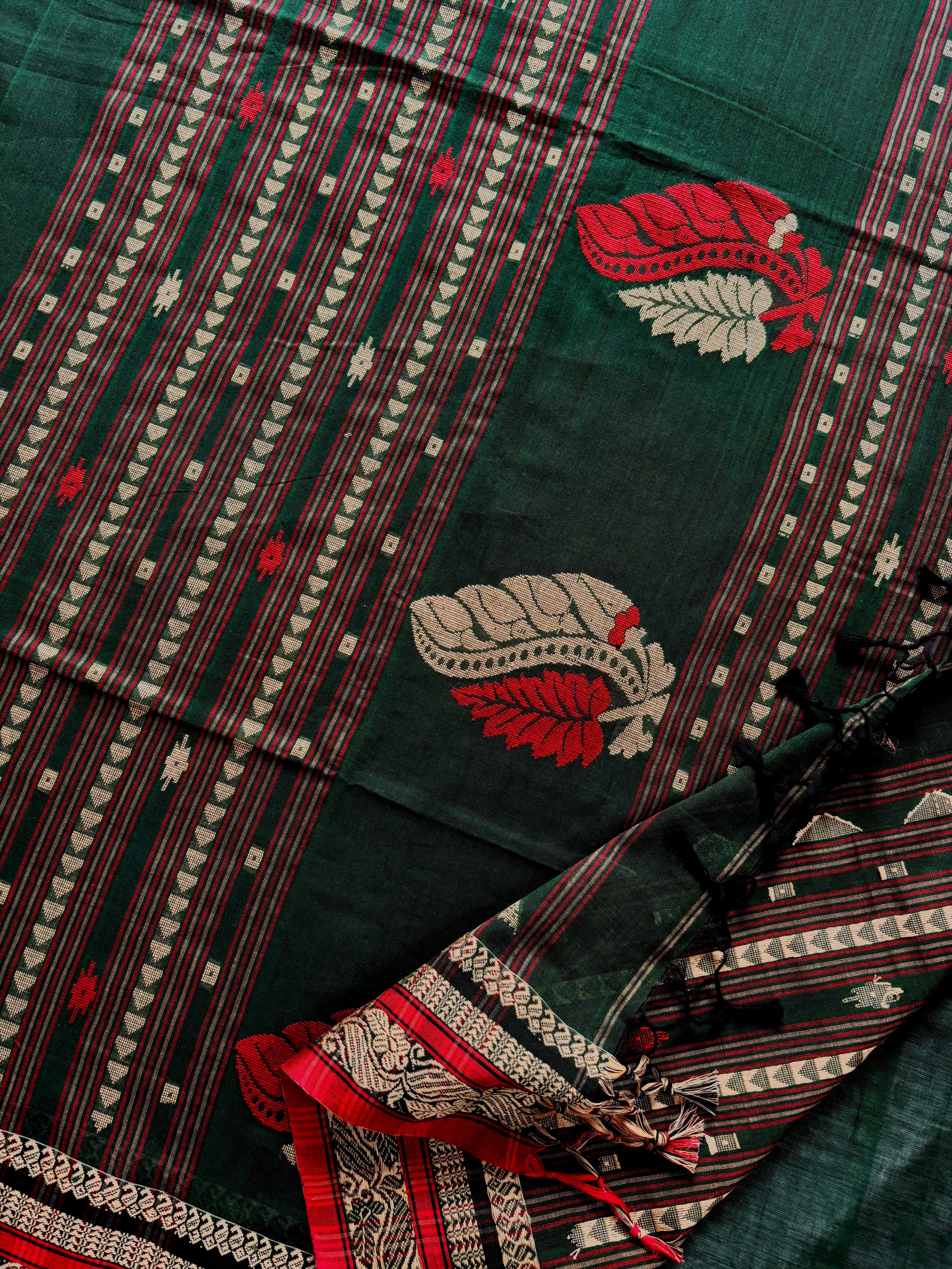 Handwoven Green Colour Phulia Cotton Saree