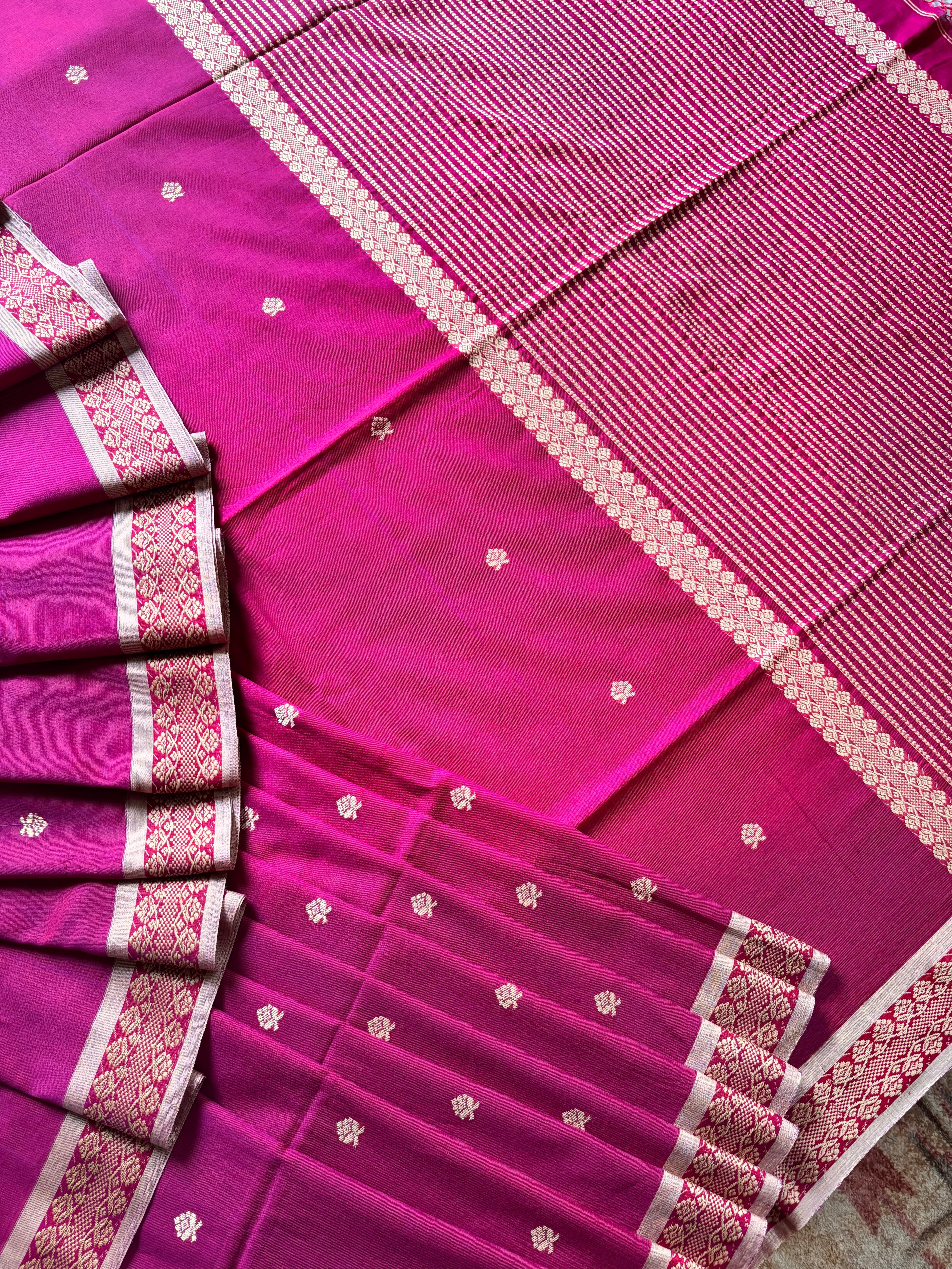 Handwoven Pink Red Dual Toned Phulia Cotton Saree