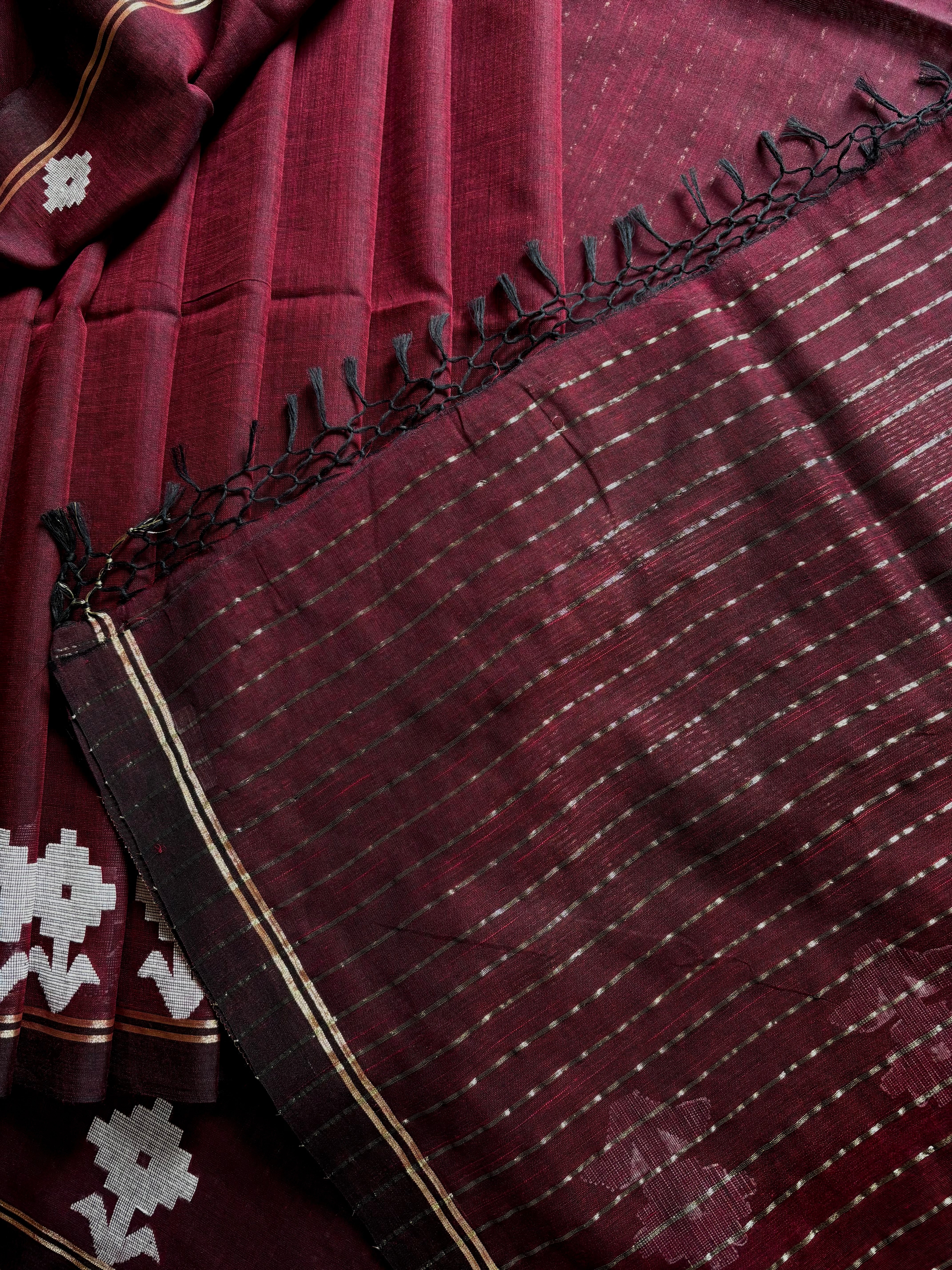 Handwoven Wine Colour Cotton Jamdani Saree