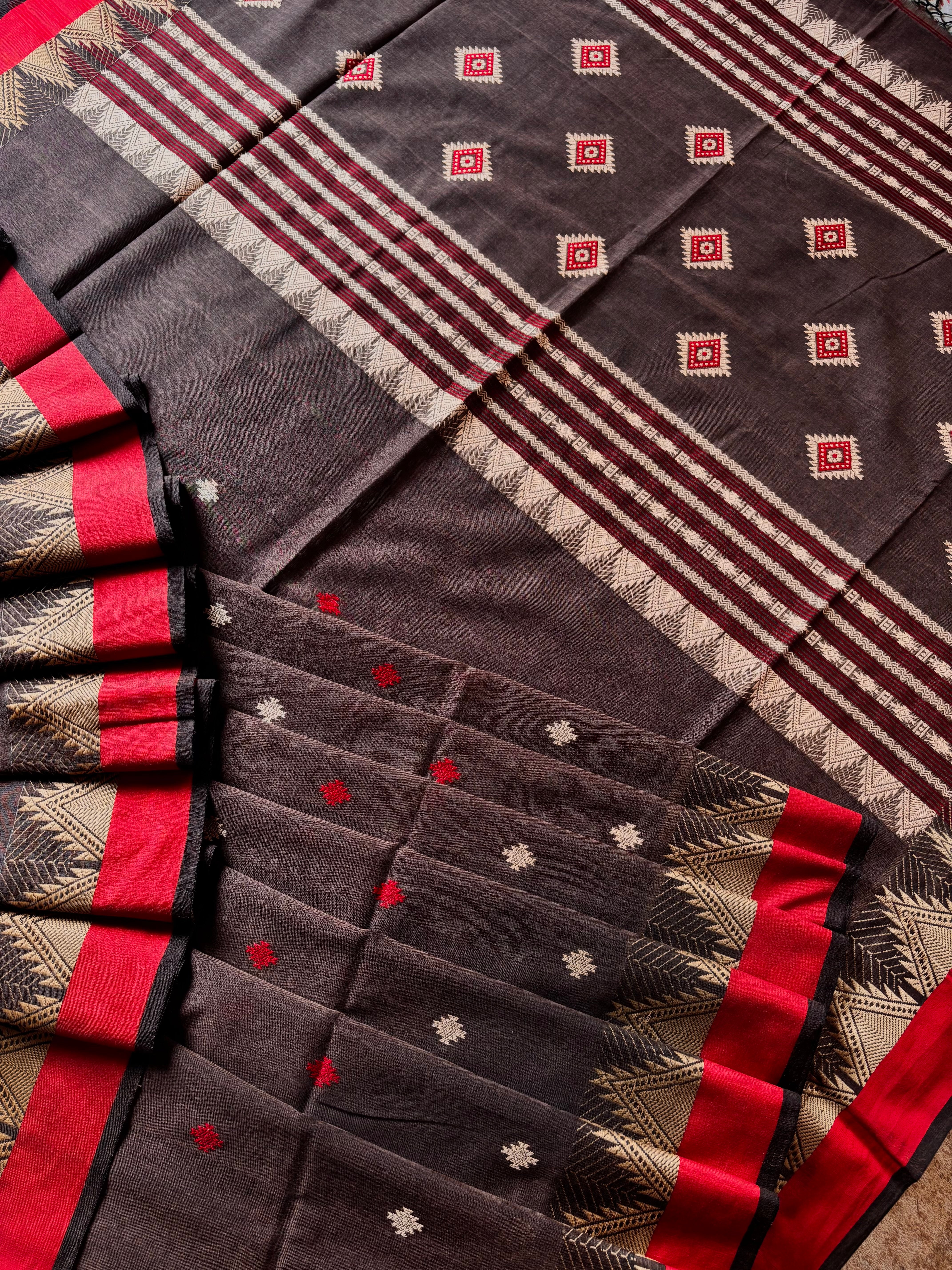 Handwoven Brown Colour Phulia Cotton Saree