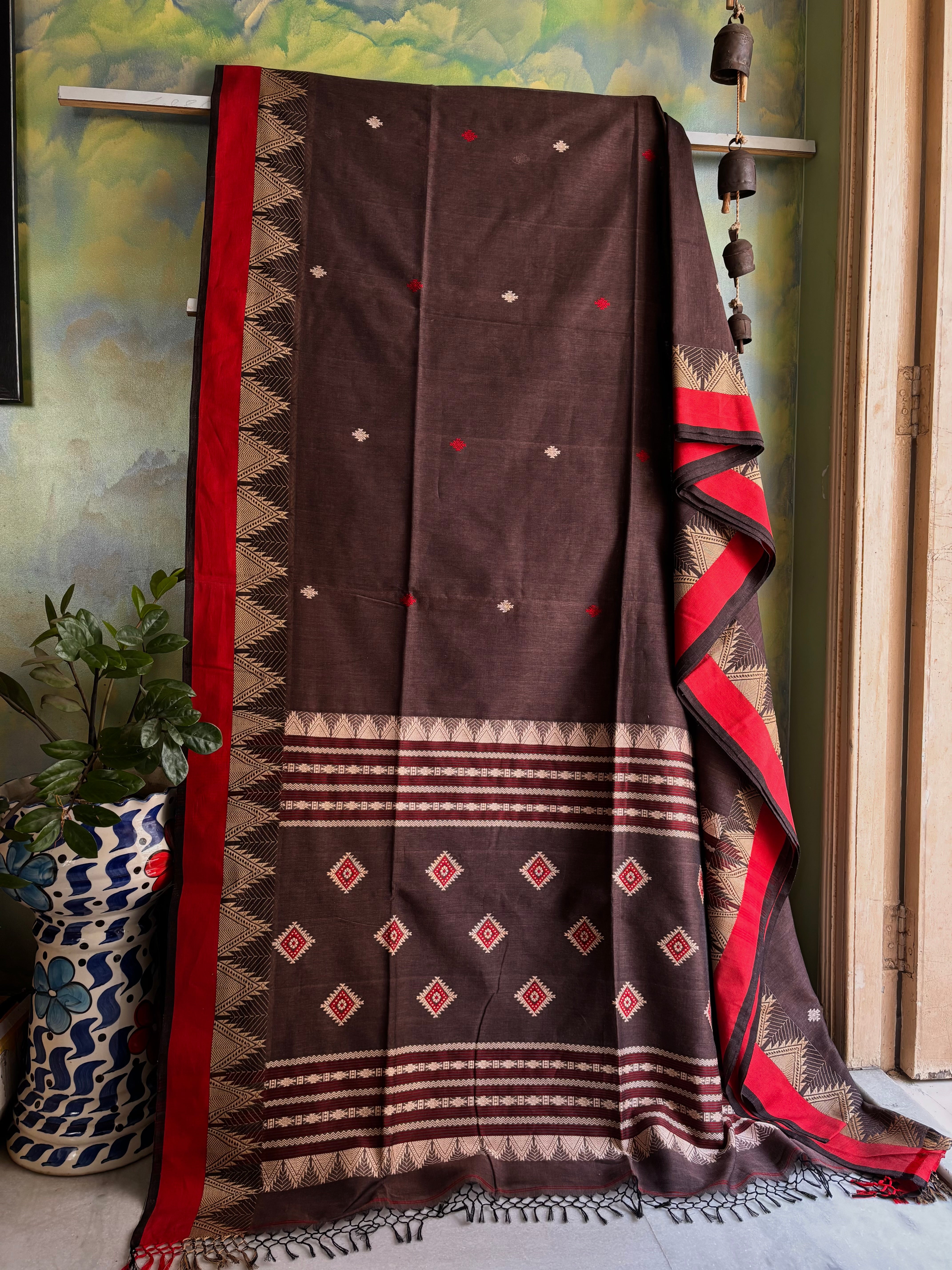 Handwoven Brown Colour Phulia Cotton Saree