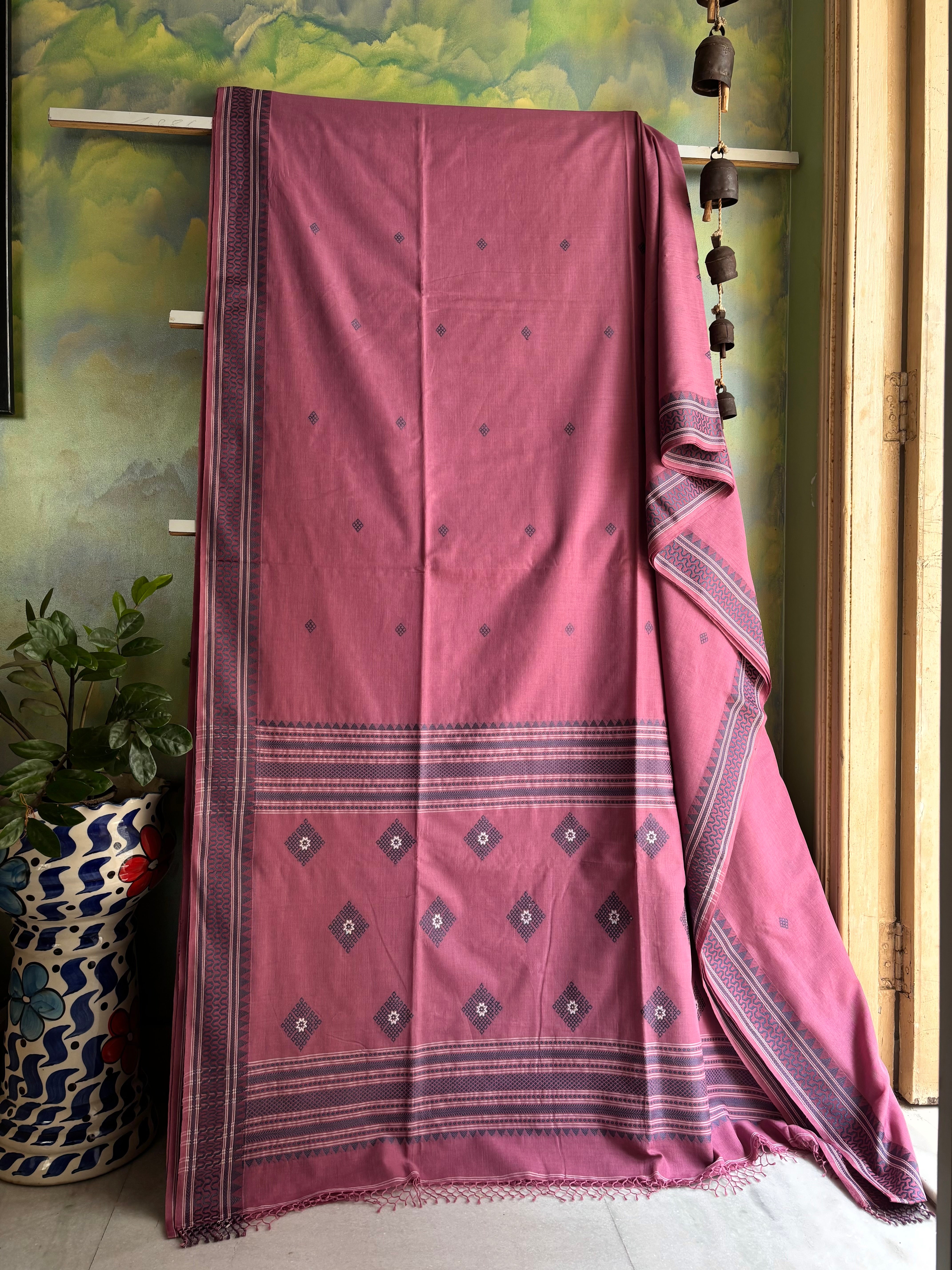 Handwoven Dusty Pink Colour Phulia Cotton Saree