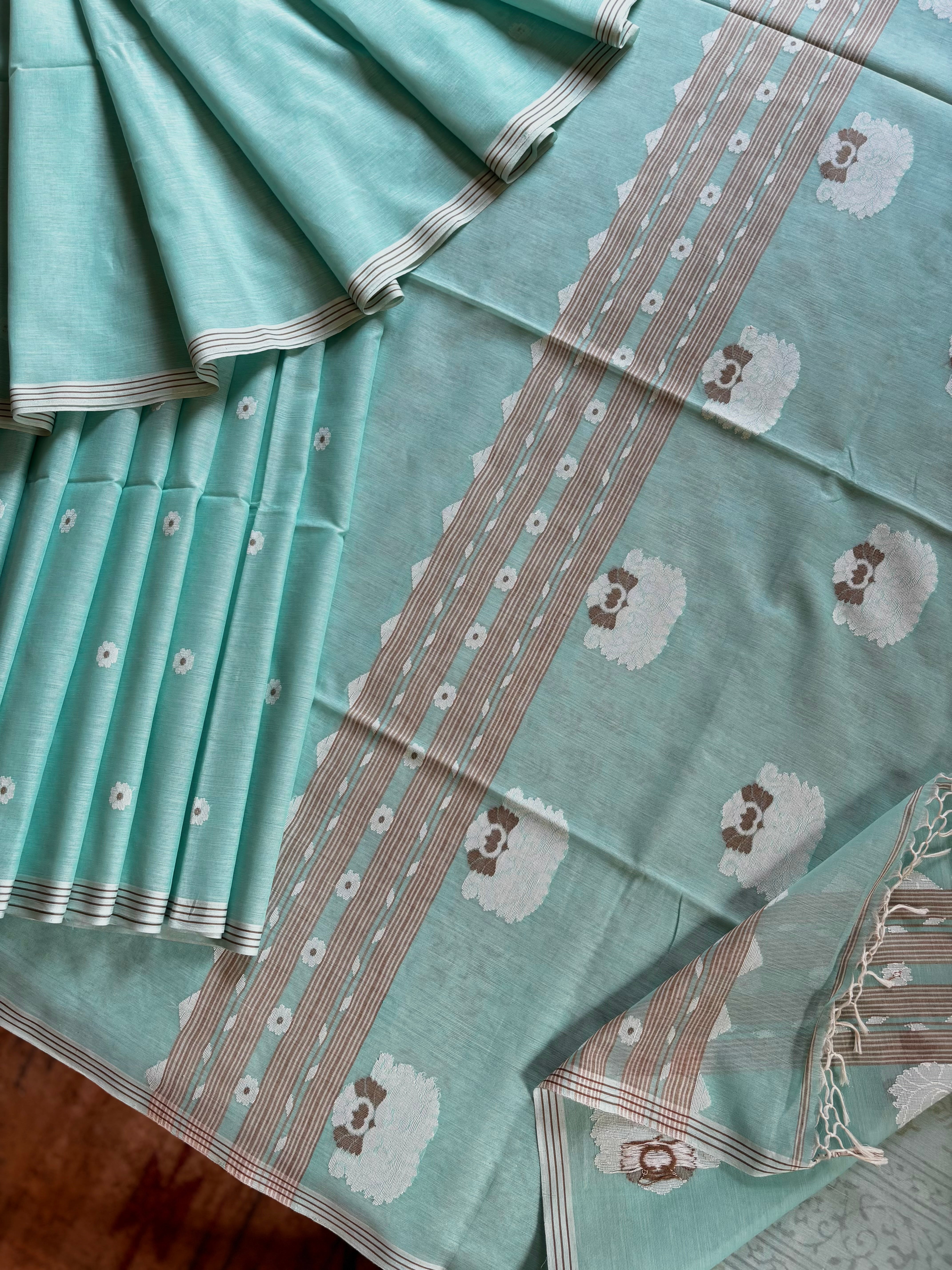 Handwoven Bluish Mint Green Cotton Jamdani Saree