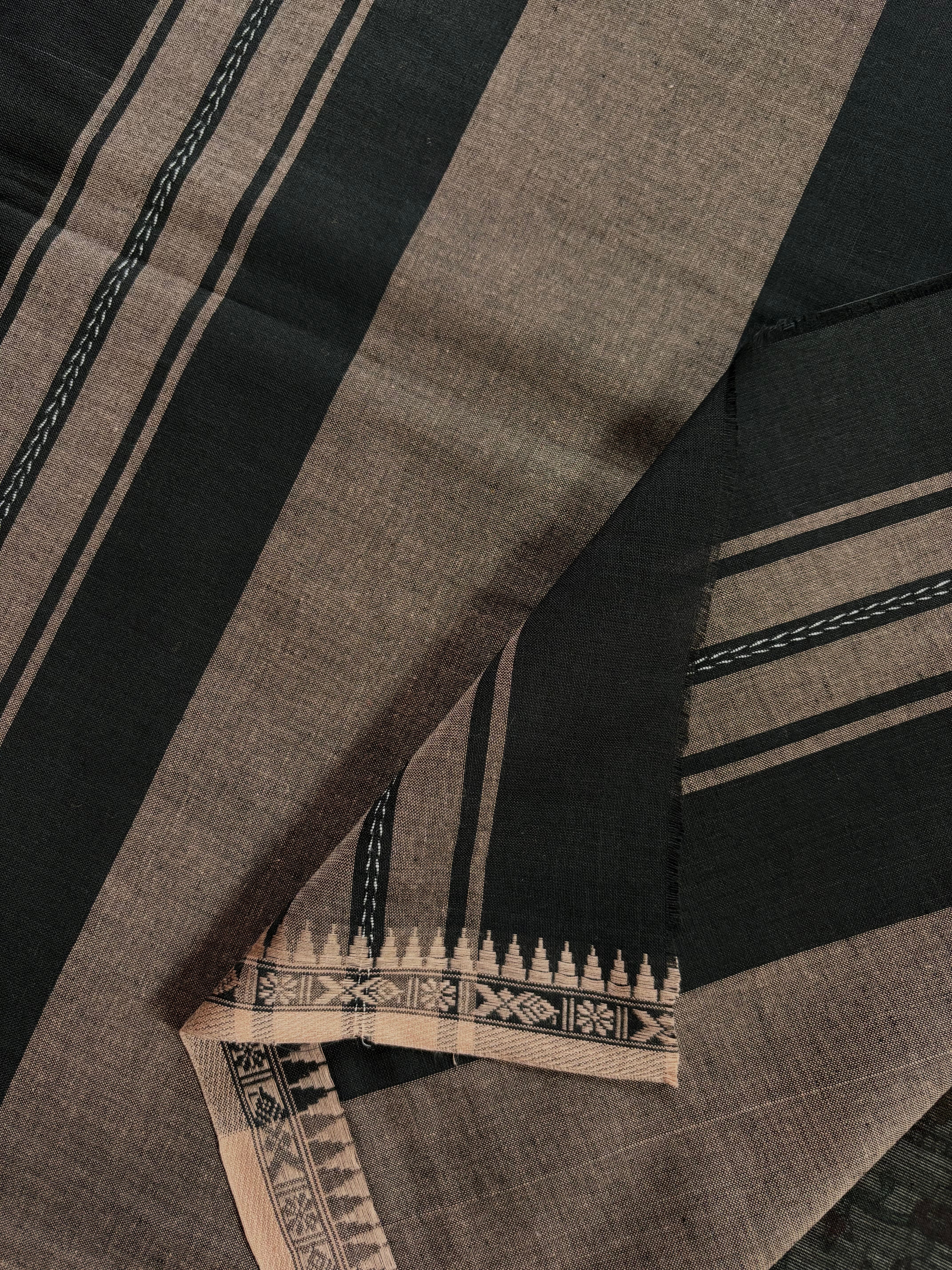 Handwoven Black Colour Cotton Dhonekhali Saree