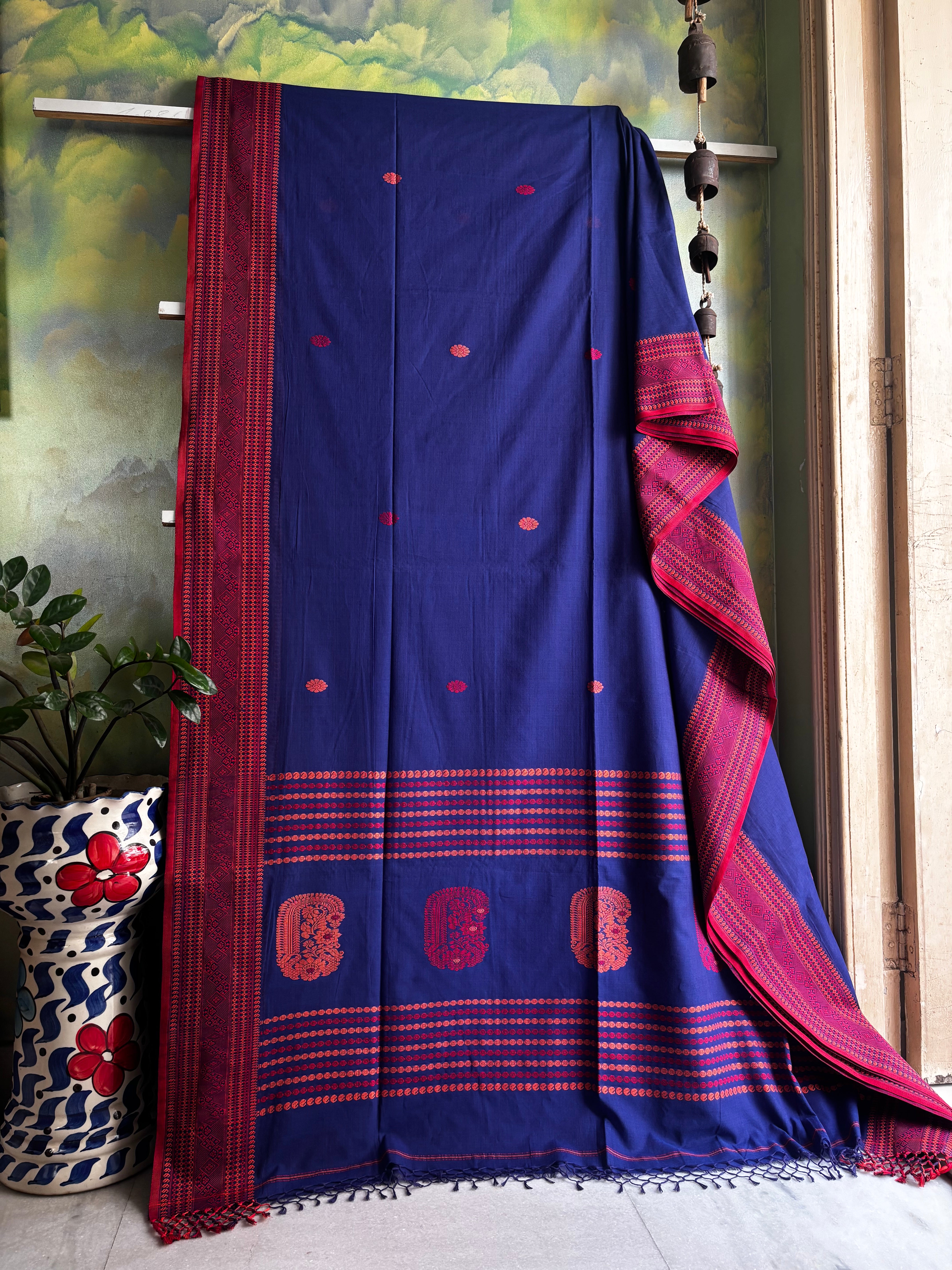 Handwoven Navy Blue Phulia Cotton Saree