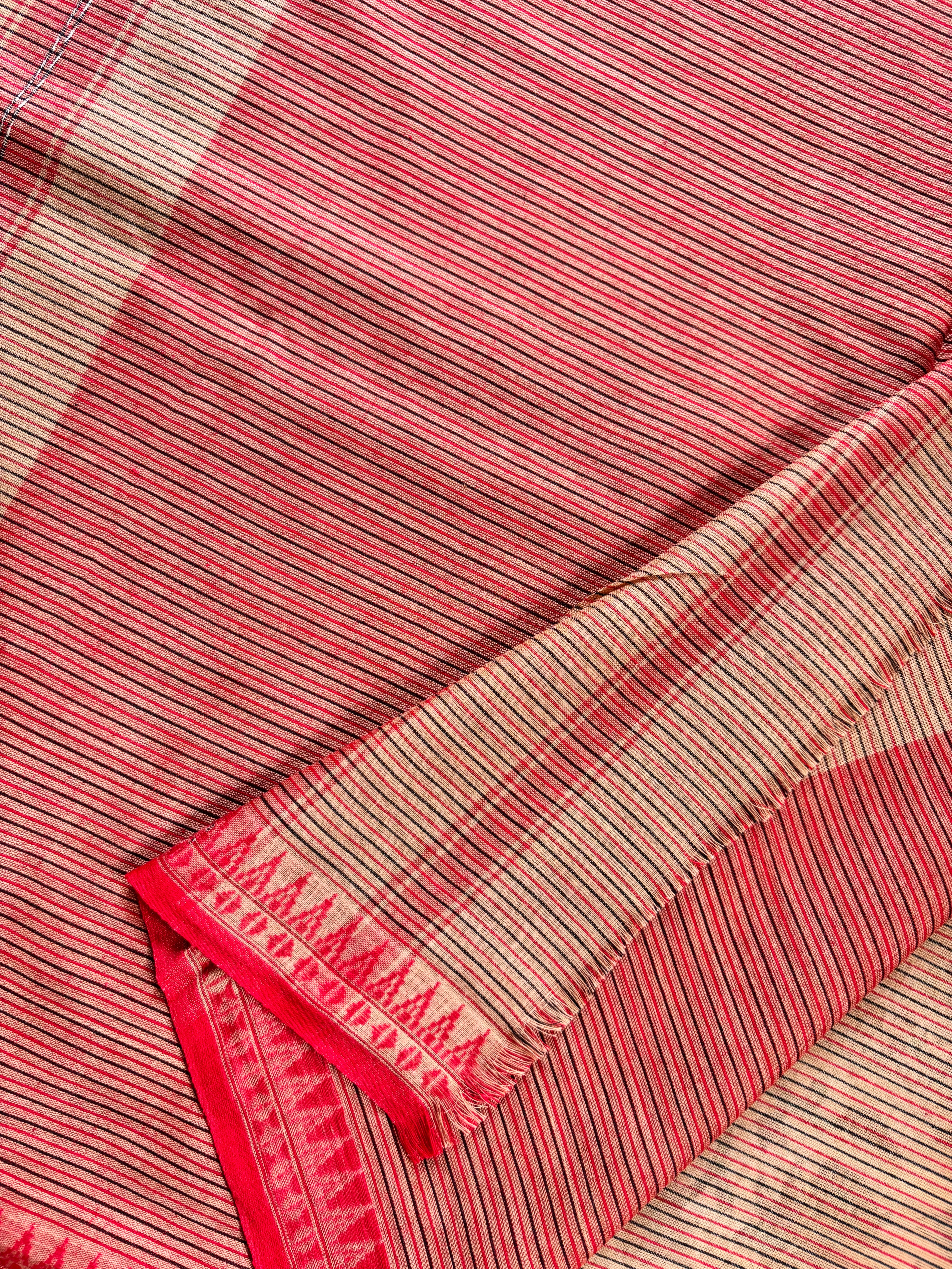 Handwoven Beige Colour Dhonekhali Cotton Saree