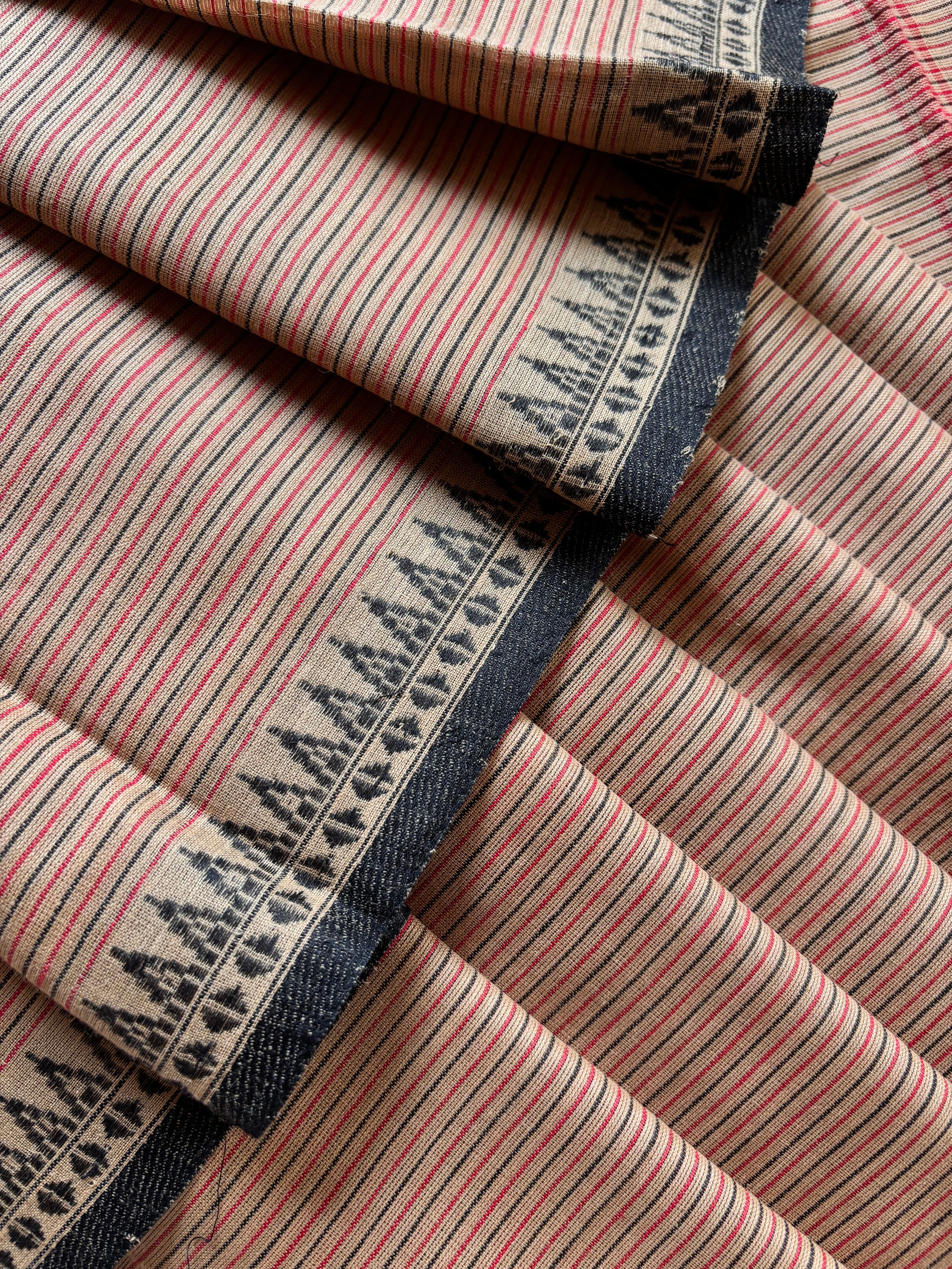 Handwoven Beige Colour Dhonekhali Cotton Saree