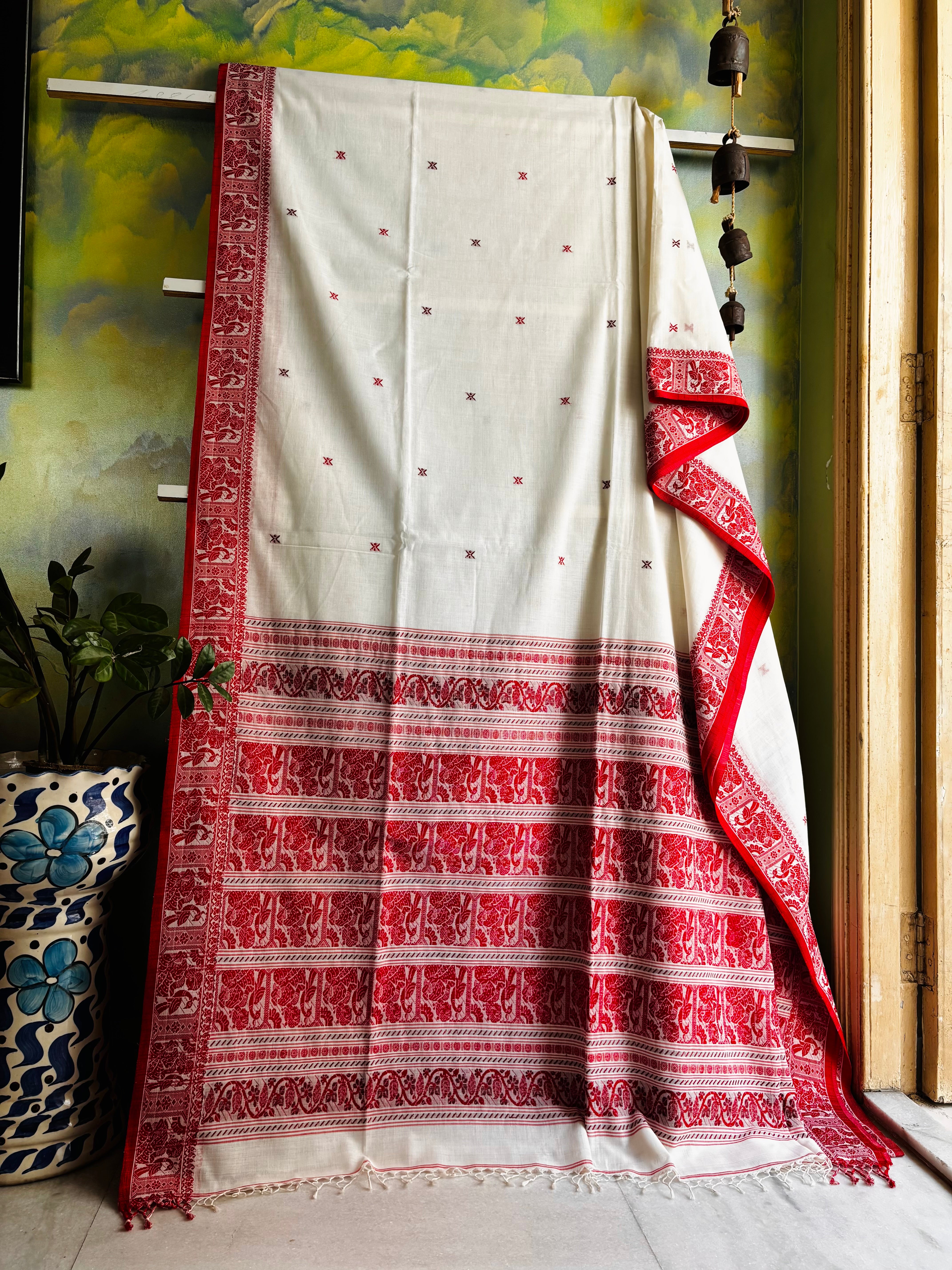 Handwoven White Red Cotton Baluchari Saree