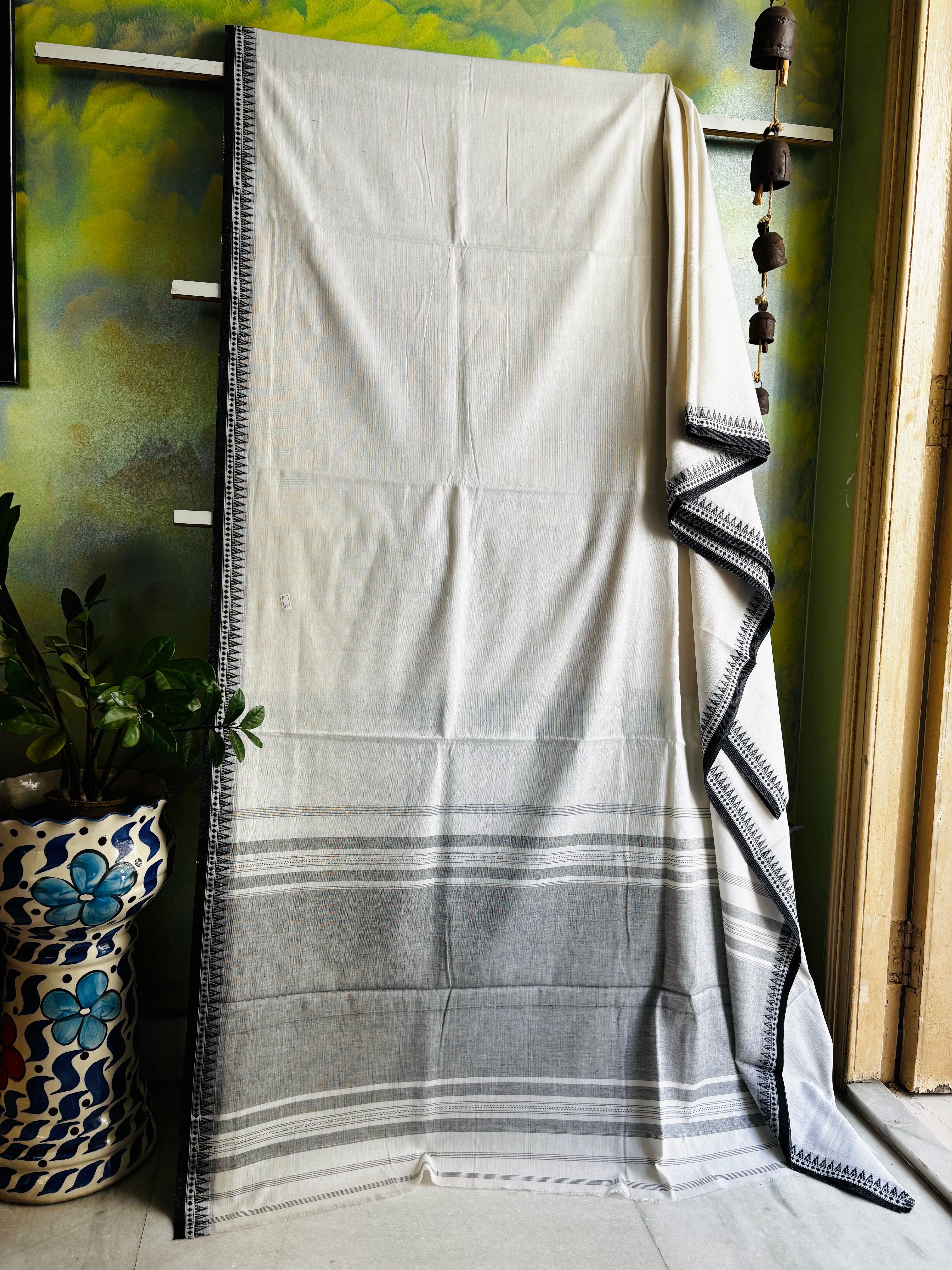 Handwoven White Black Pure Cotton Dhonekhali Saree