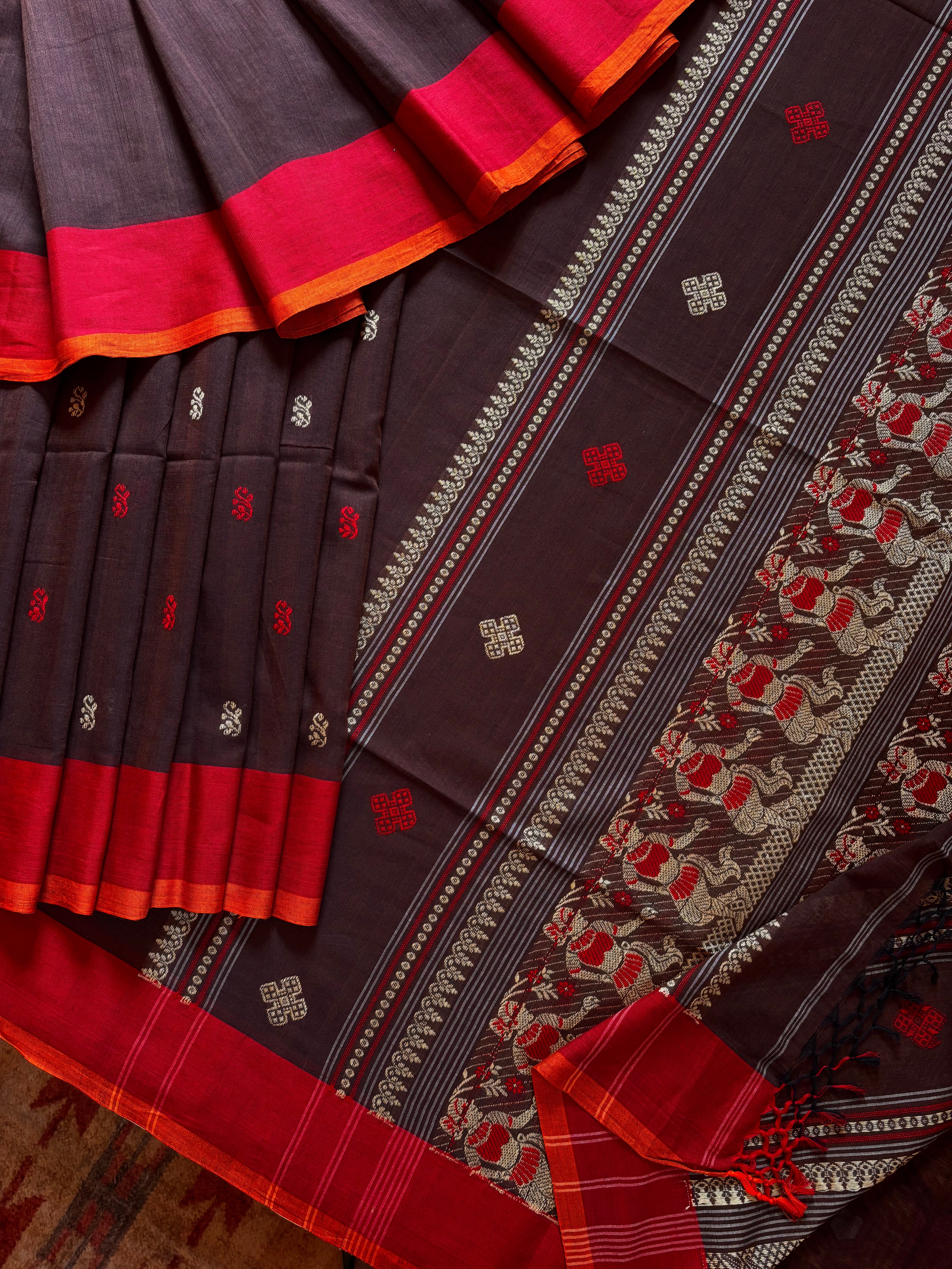 Handwoven Brown Colour Baluchari Cotton Saree