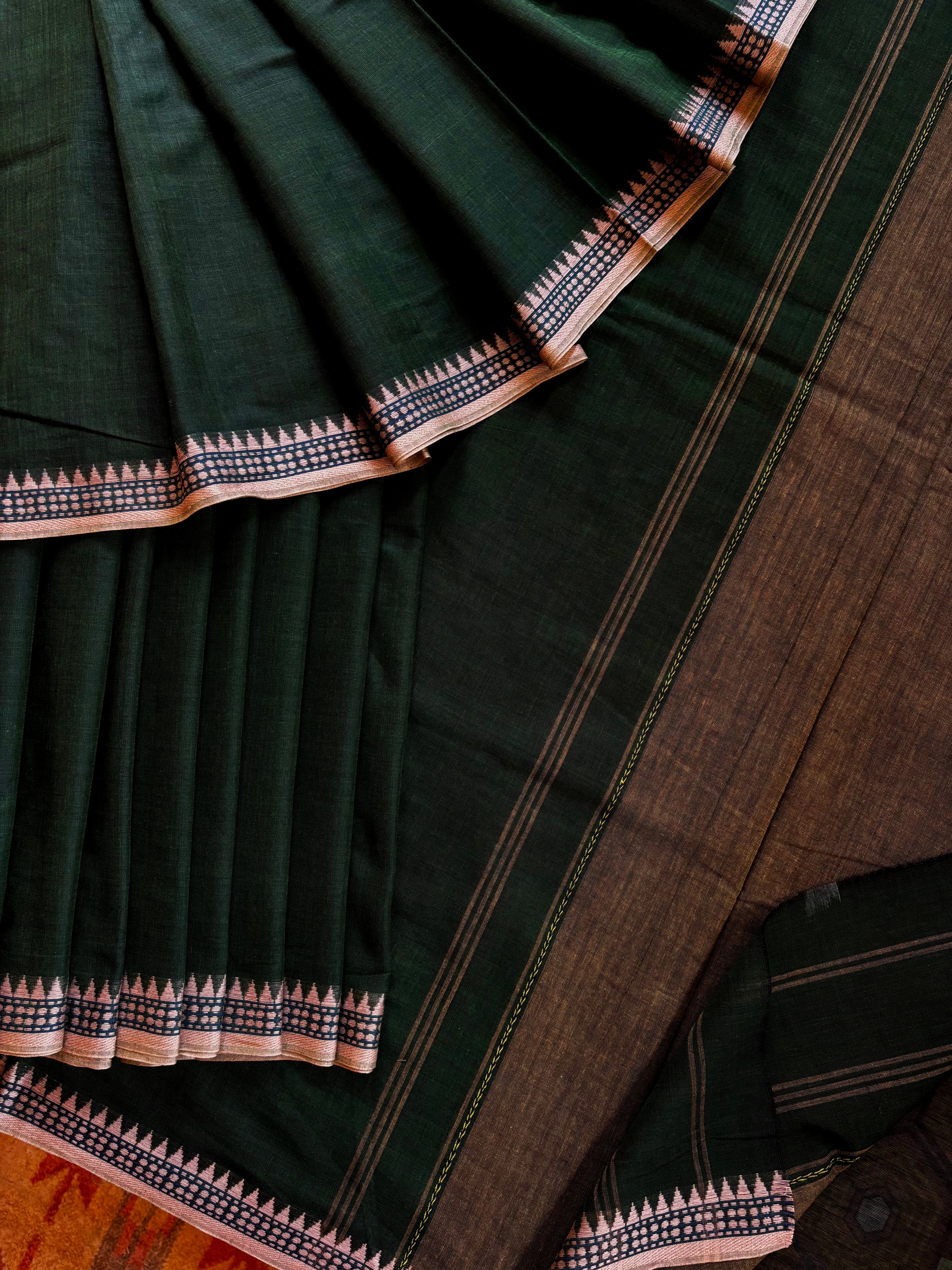 Handwoven Dark Ram Green Colour Dhonekhali Cotton Saree