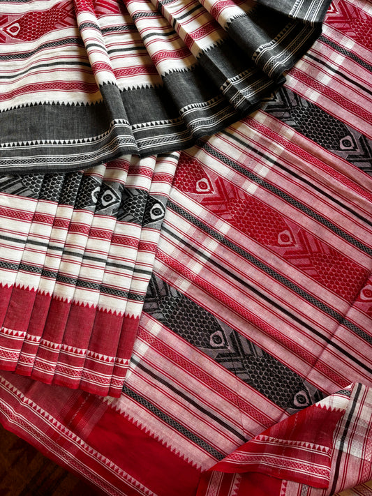 Handwoven White Fish Motifs Dhinekhali Saree