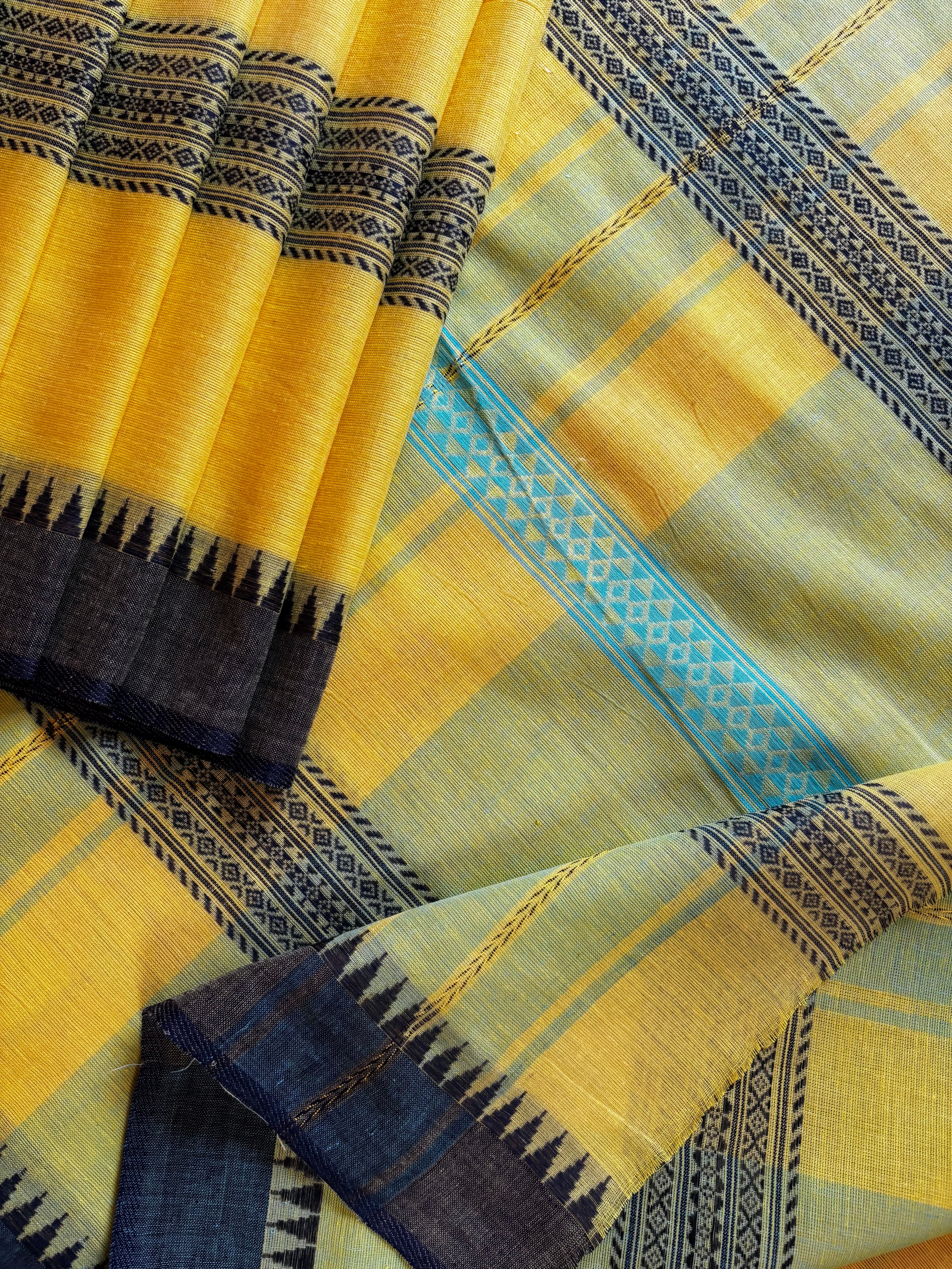 Handwoven Yellow Colour Pure Cotton Dhonekhali Saree