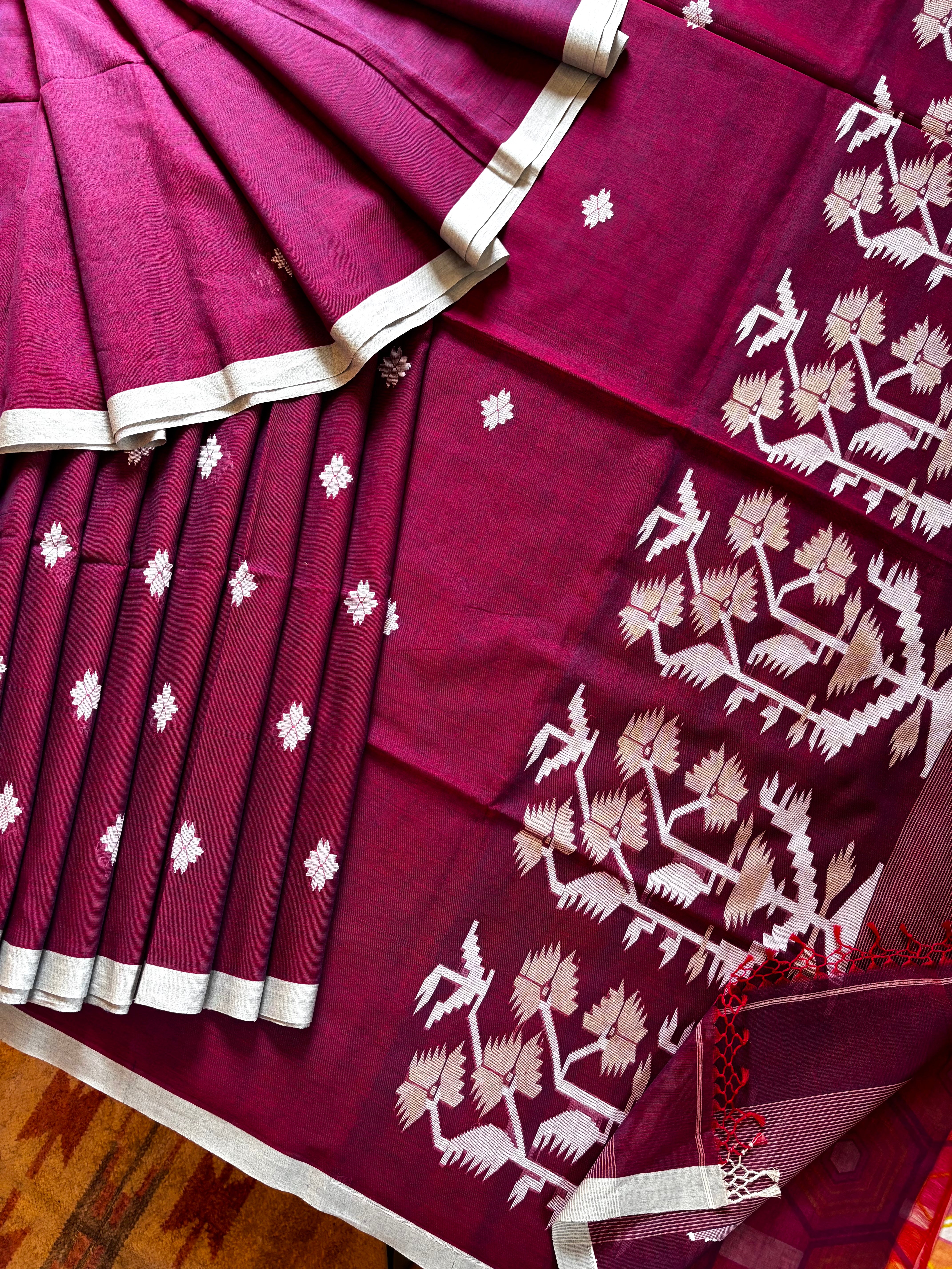 Handwoven Dual Toned Pure Cotton Jamdani Saree