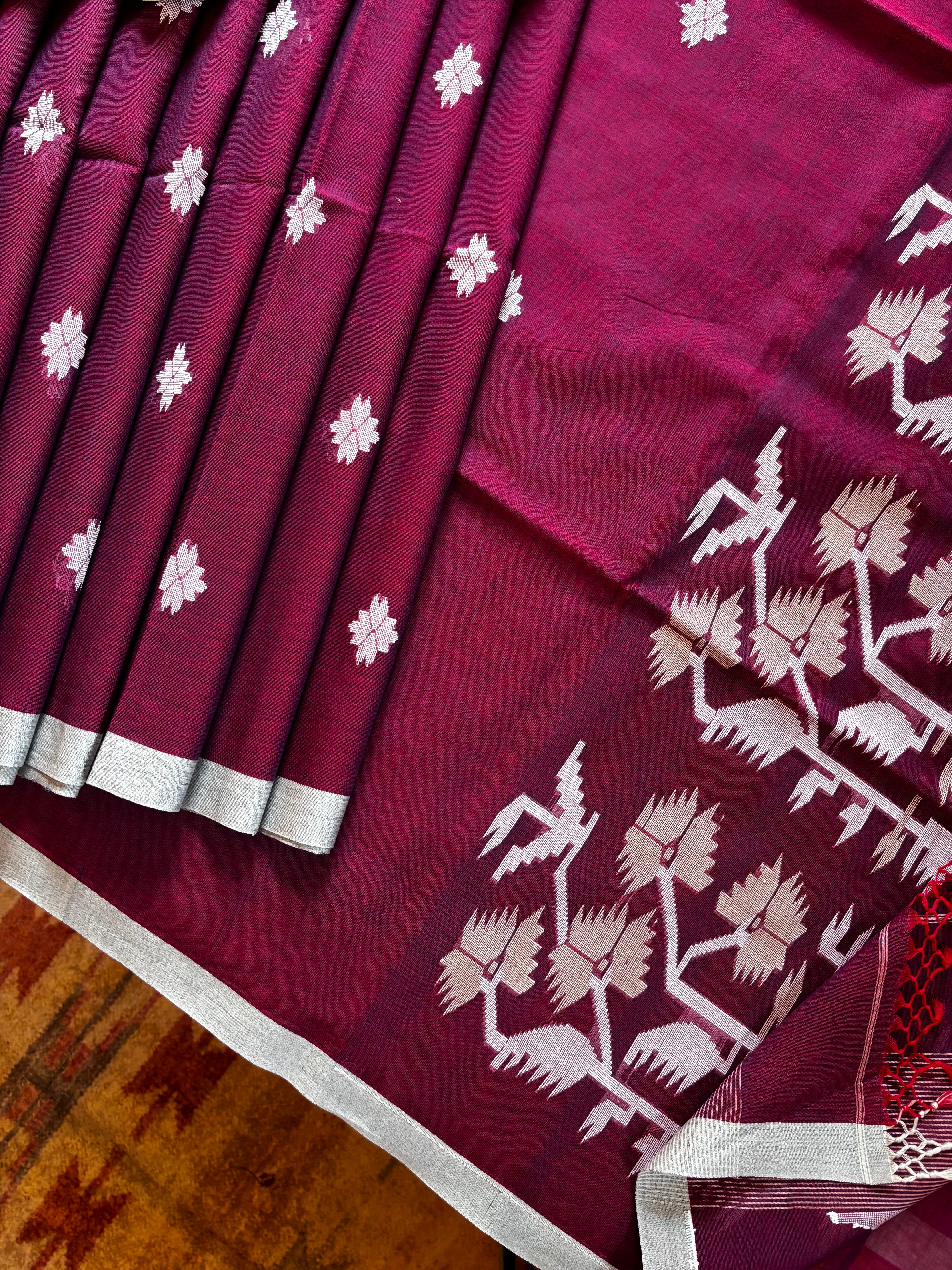 Handwoven Dual Toned Pure Cotton Jamdani Saree