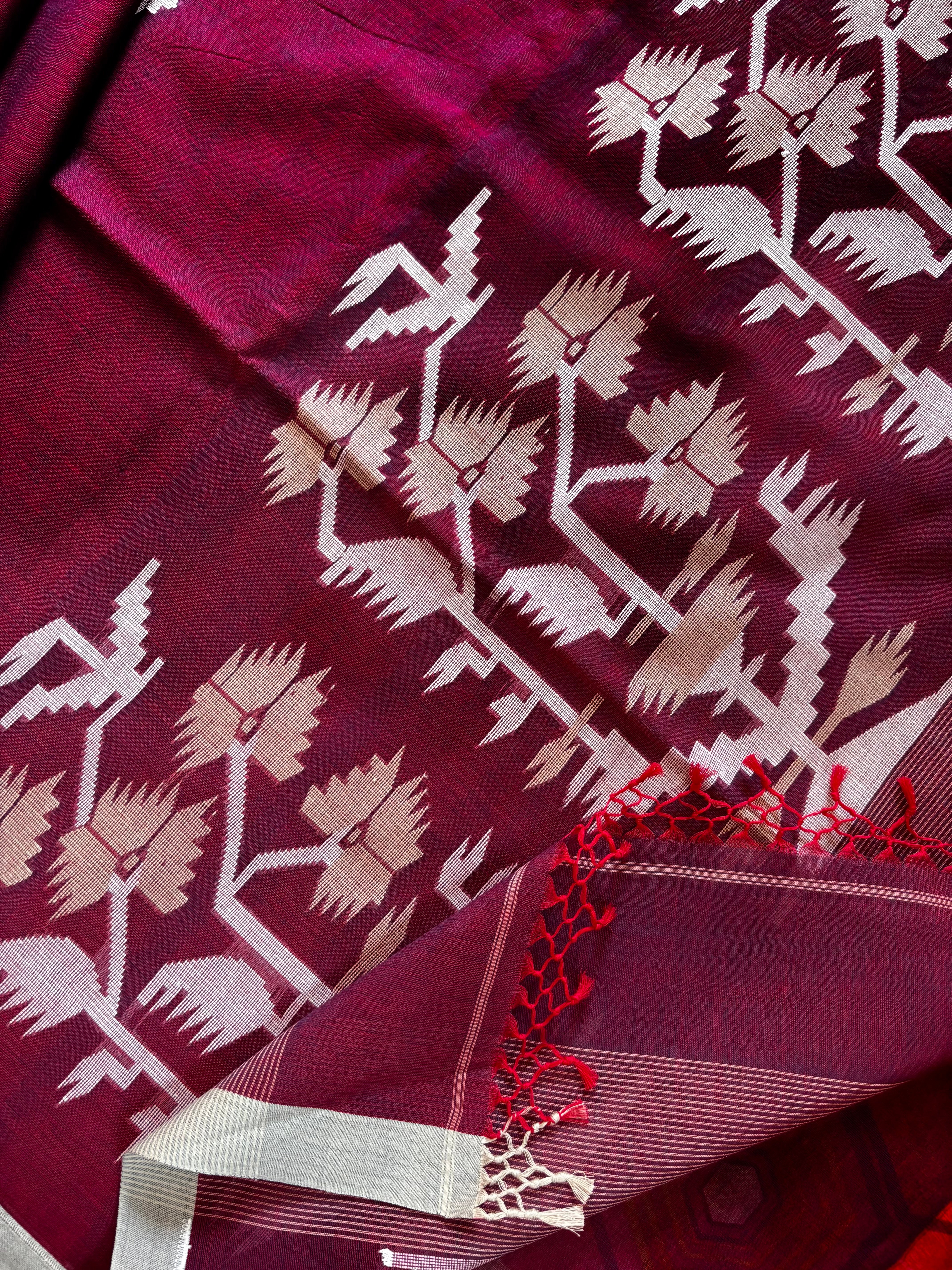 Handwoven Dual Toned Pure Cotton Jamdani Saree