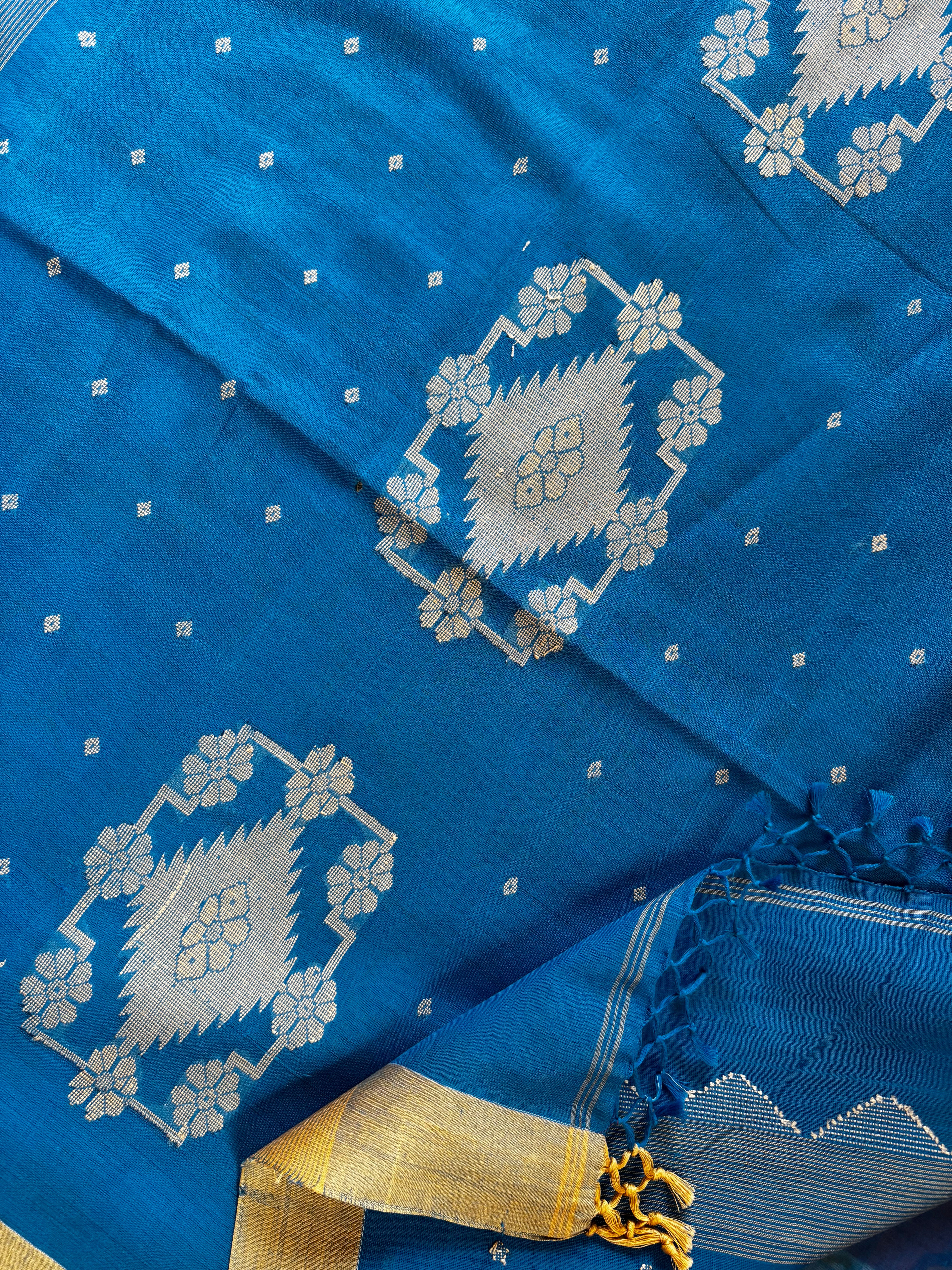 Handwoven Blue Colour Pure Cotton Jamdani Saree